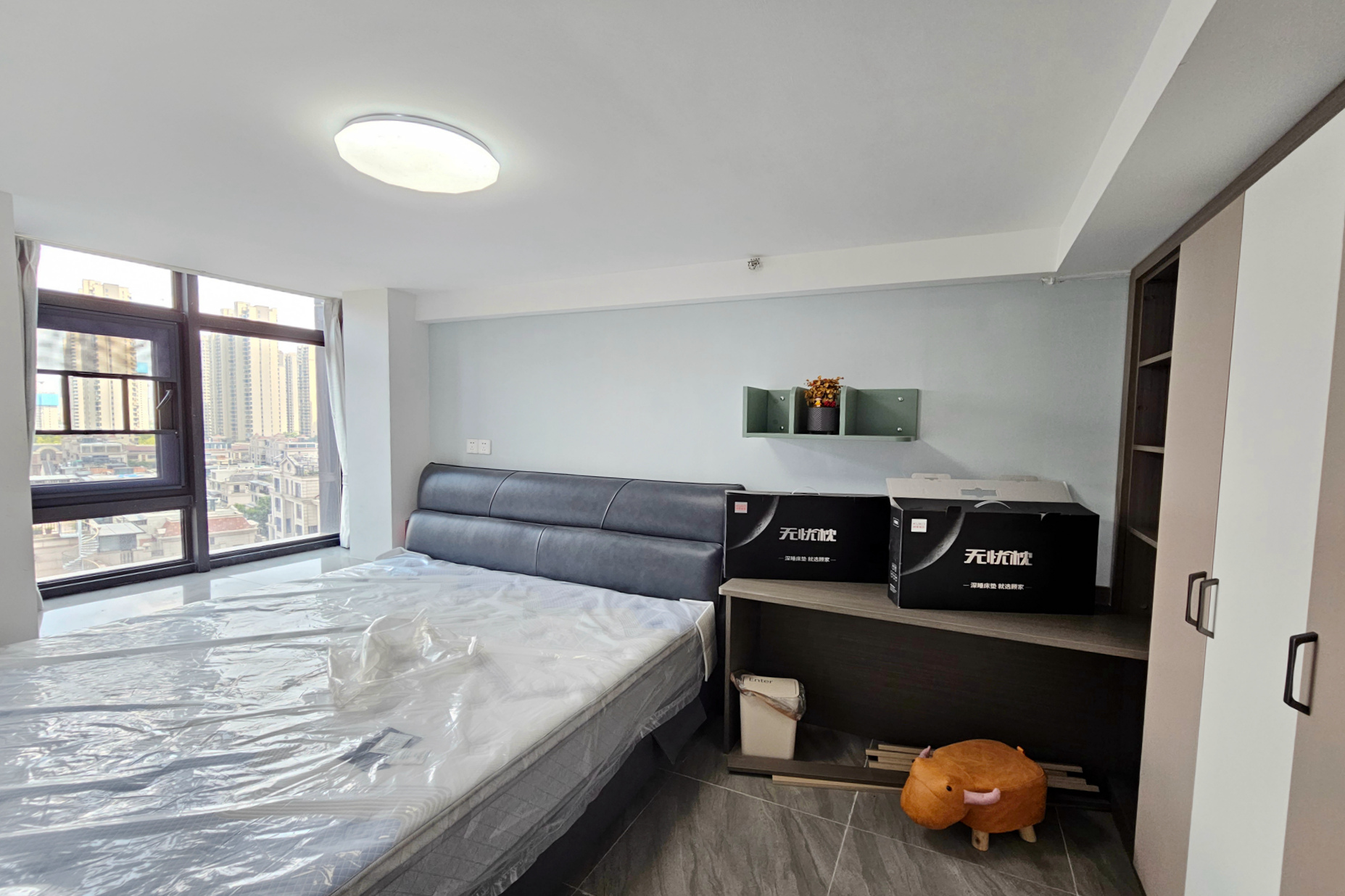 明昇壹城（明昇时代广场）三期  3室2厅2卫    78.0万卧室