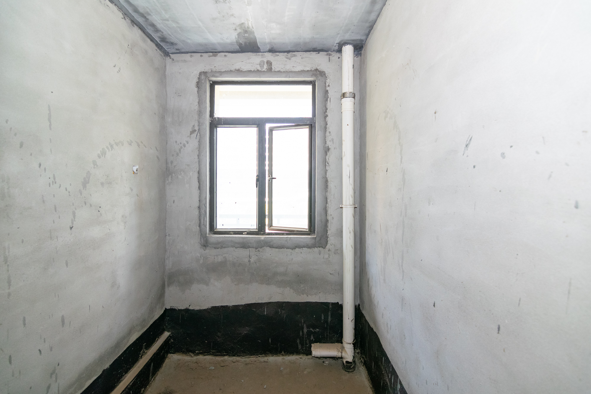 润和紫郡一期  4室2厅2卫    175.0万 润和紫郡一期  4室2厅2卫    175.0万卫生间