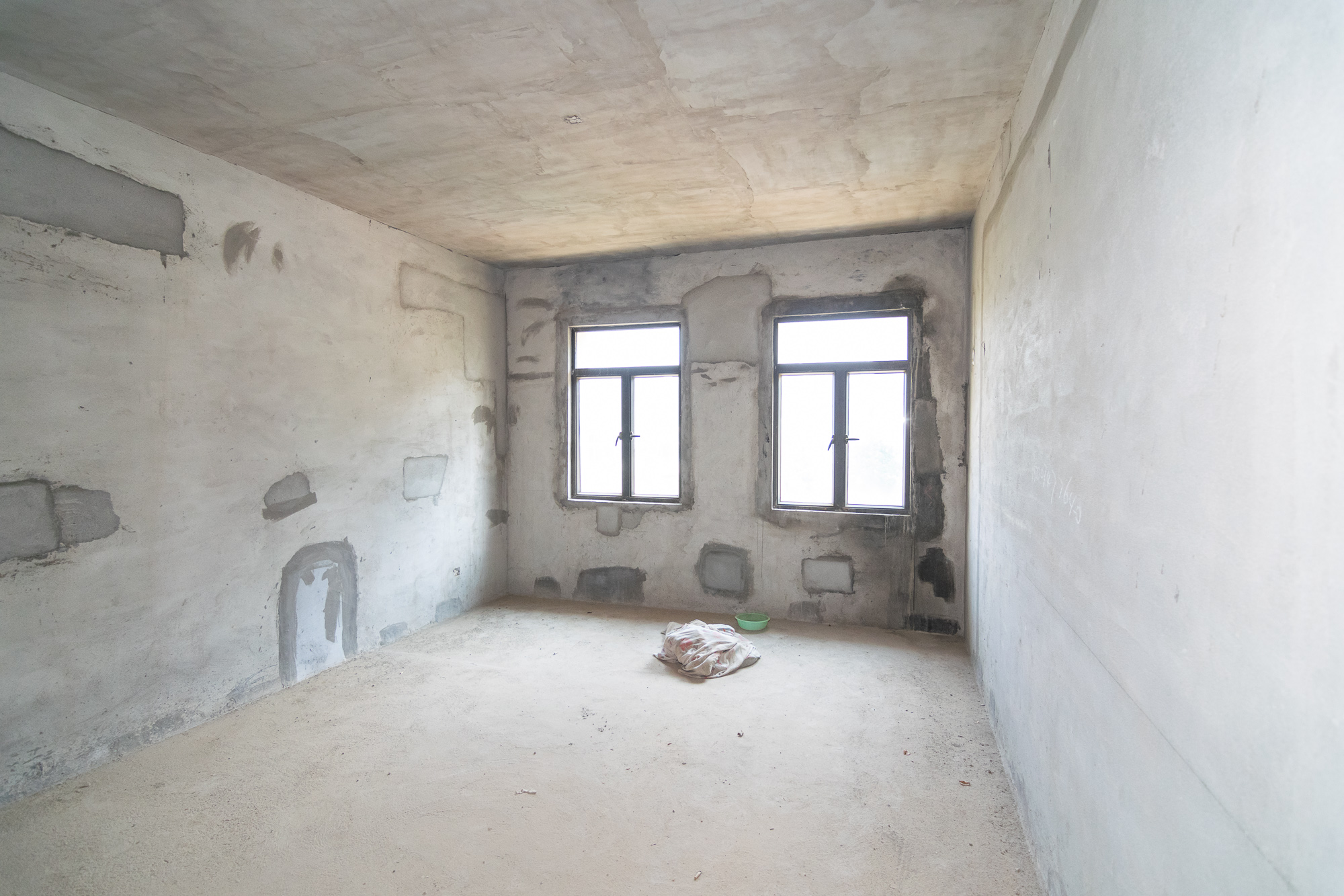 润和紫郡一期  4室2厅2卫    175.0万 润和紫郡一期  4室2厅2卫    175.0万卧室