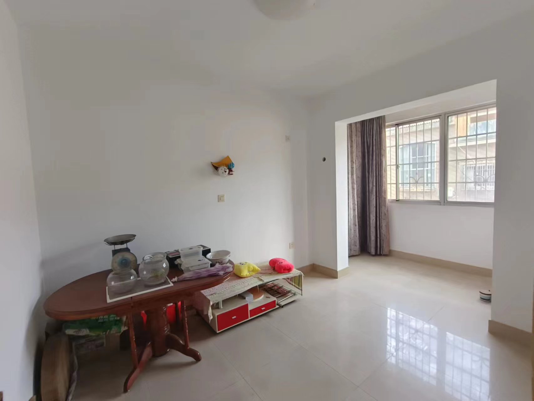 天台小区 5室3厅3卫 75.00万 天台小区 5室3厅3卫 75.00万室内图