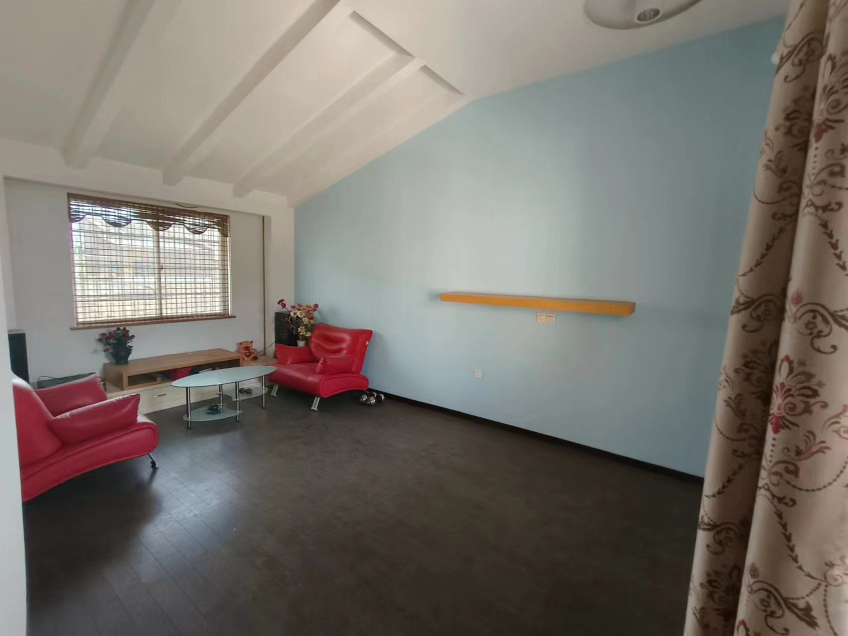 天台小区 5室3厅3卫 75.00万 天台小区 5室3厅3卫 75.00万室内图