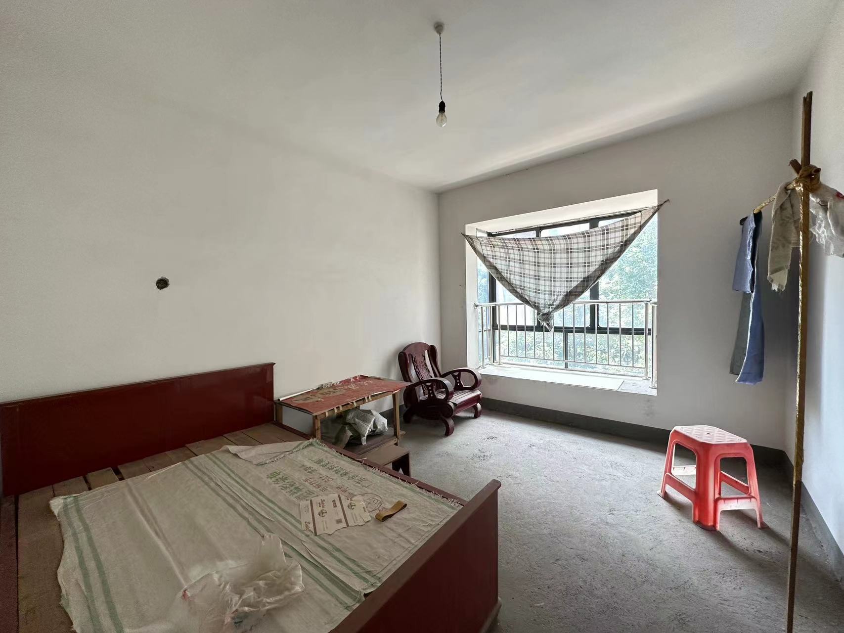 湘湾B区 3室2厅1卫 43.0万 湘湾B区 3室2厅1卫 43.0万室内图