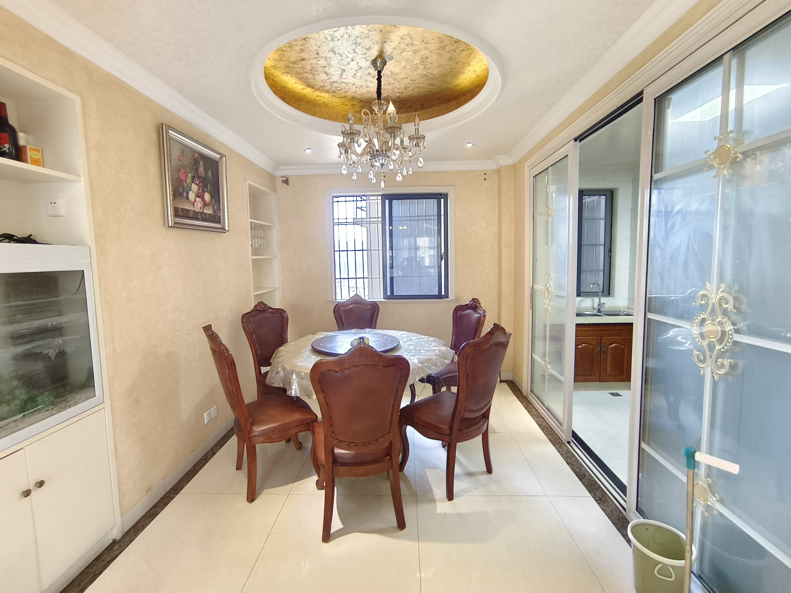 建鑫二期  4室2厅1卫    59.8万 建鑫二期  4室2厅1卫    59.8万客厅