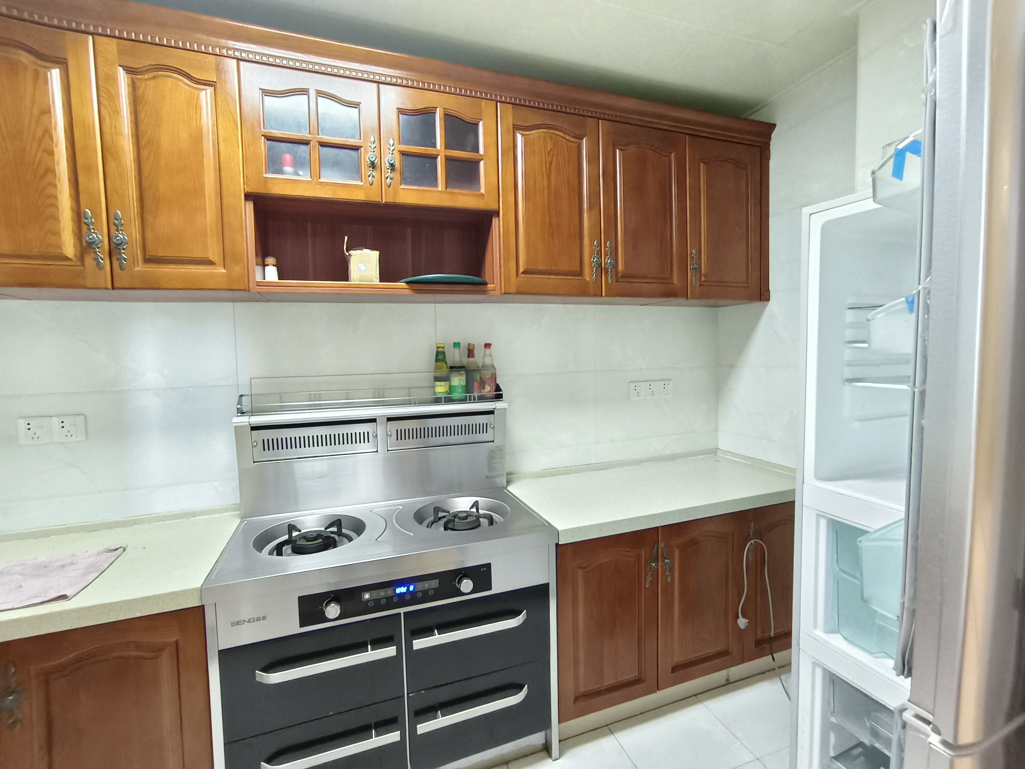 建鑫二期  4室2厅1卫    59.8万 建鑫二期  4室2厅1卫    59.8万客厅