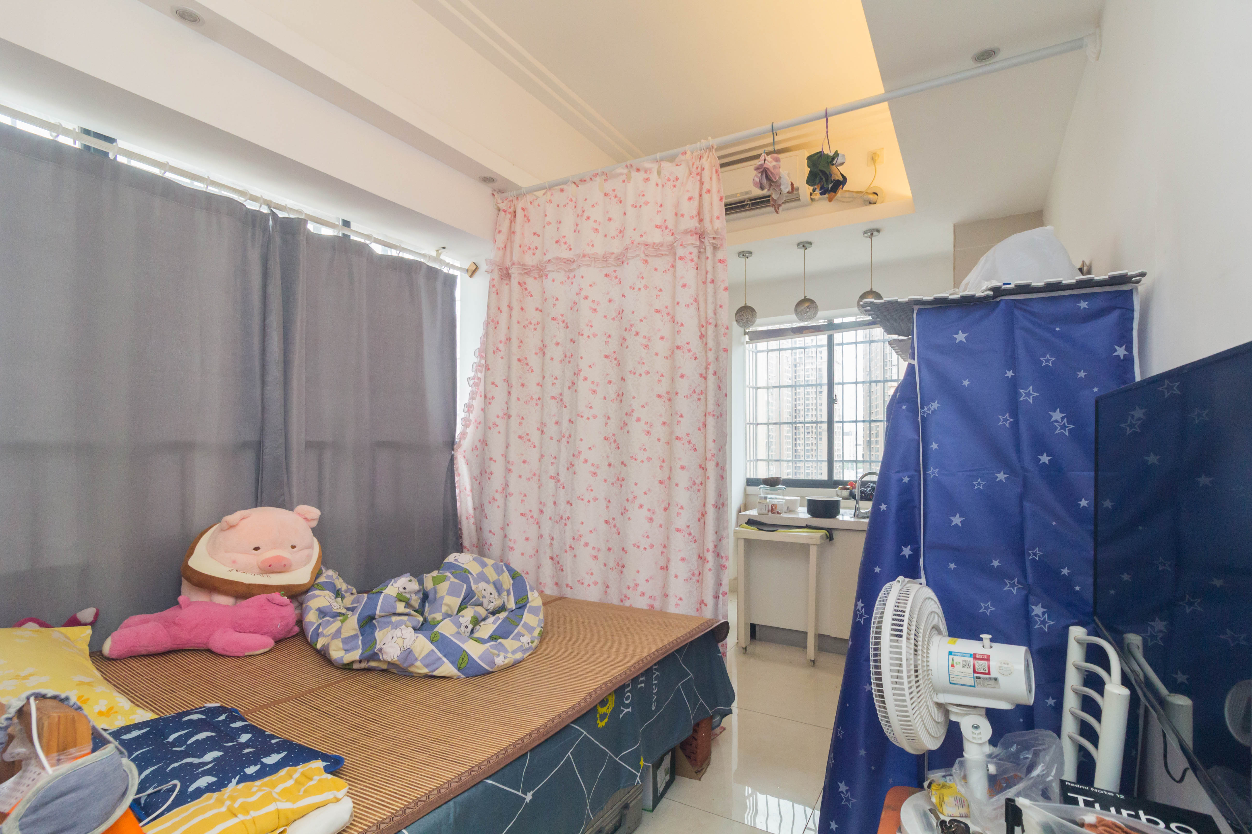 佐佑大厦 1室1厅1卫 12.0万 佐佑大厦 1室1厅1卫 12.0万客厅