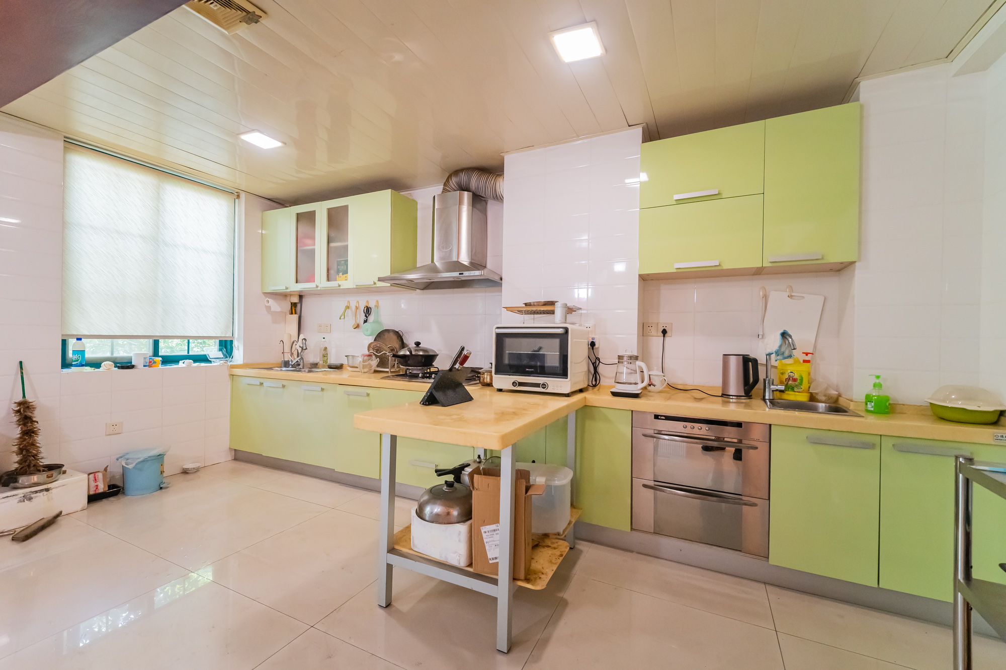 山水芙蓉国际新城  5室2厅3卫    366.8万 山水芙蓉国际新城  5室2厅3卫    366.8万厨房