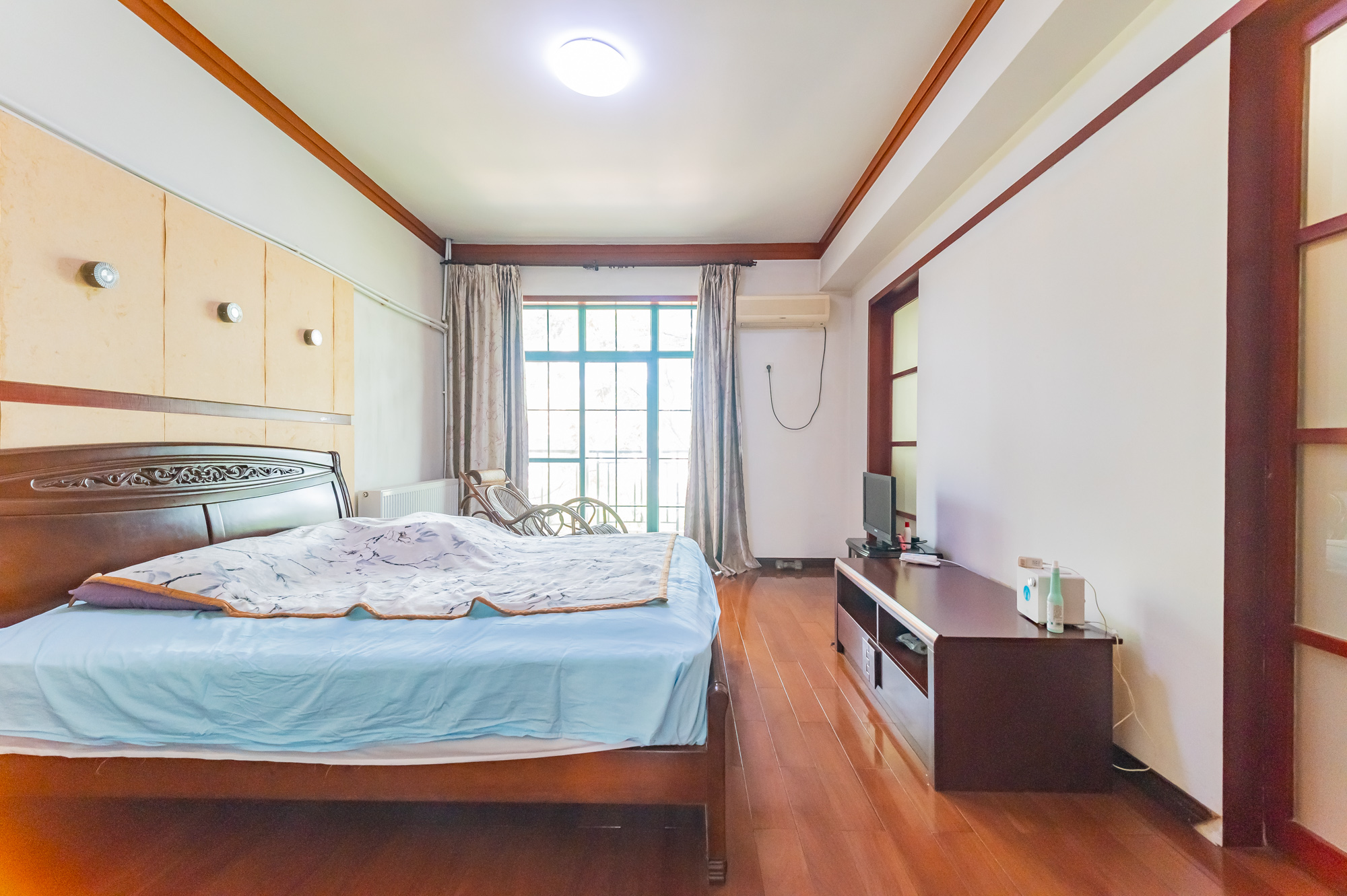 山水芙蓉国际新城  5室2厅3卫    366.8万卧室