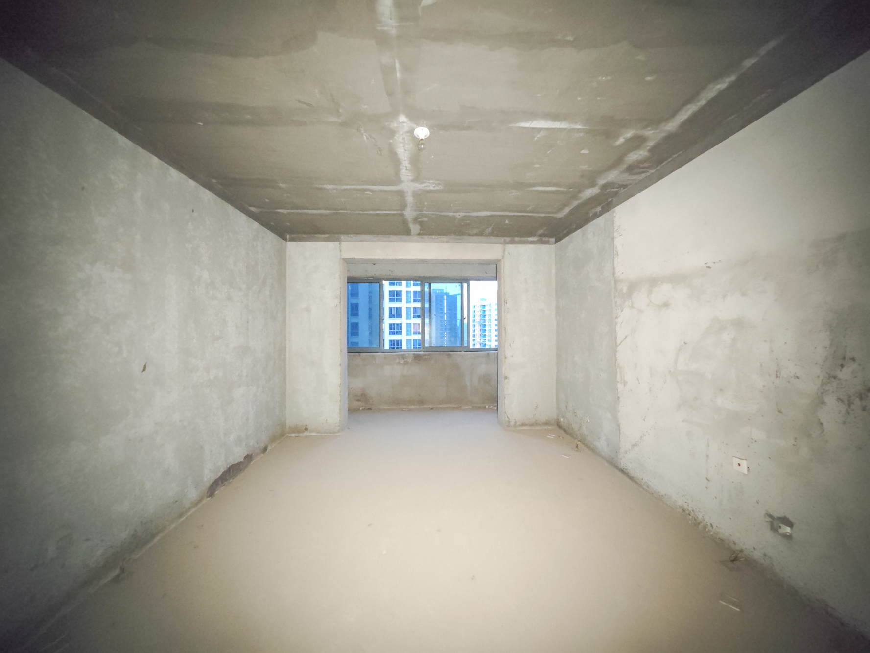 碧桂园南城首府(东宸林海) 4室2厅2卫 80.0万 碧桂园南城首府(东宸林海) 4室2厅2卫 80.0万客厅