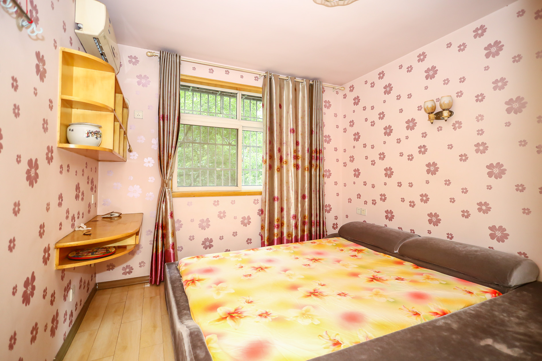 湘瑞家园 3室2厅1卫 42.8万 湘瑞家园 3室2厅1卫 42.8万卧室