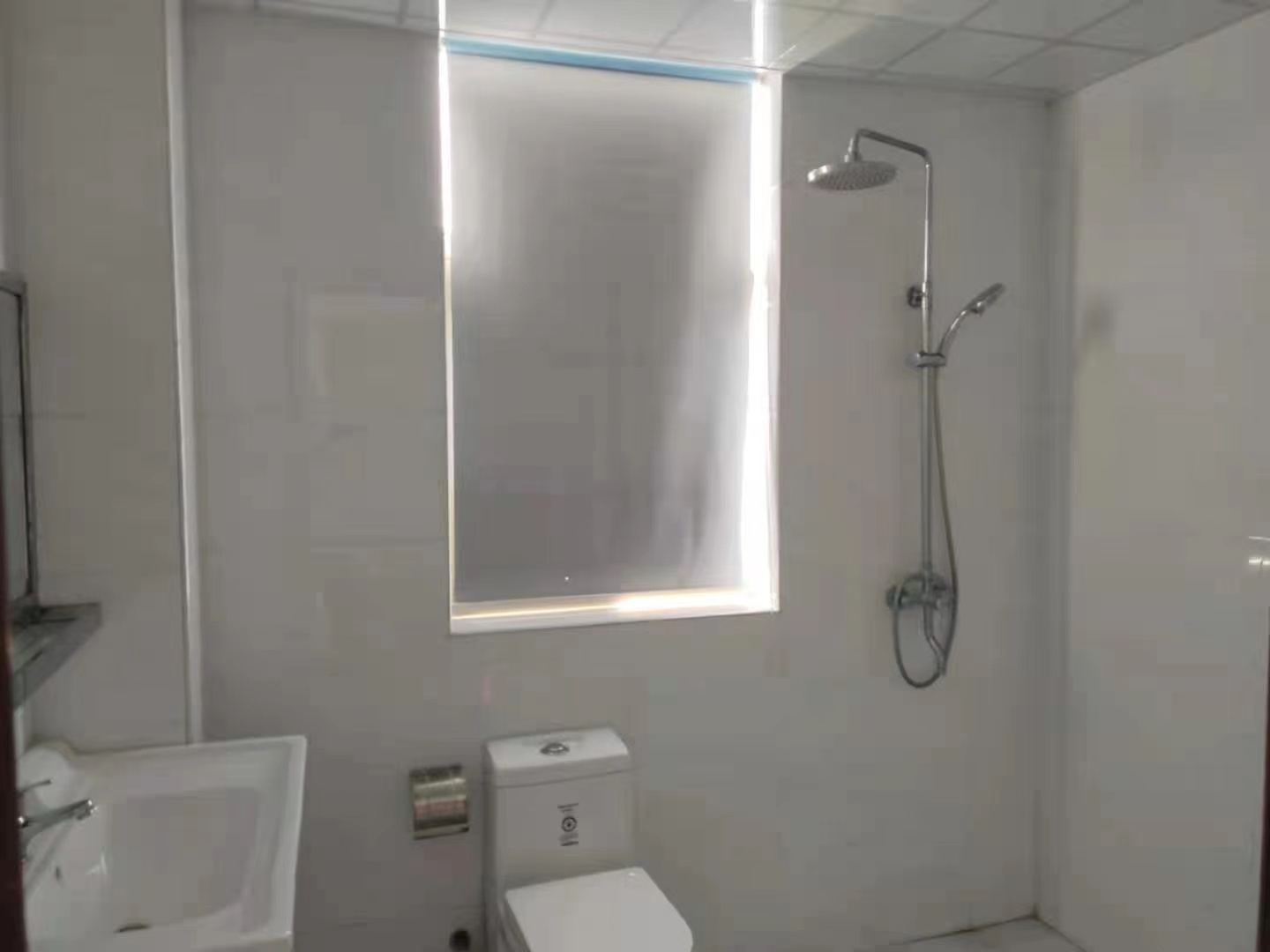 蓝盾景园一期  4室2厅2卫    54.8万 蓝盾景园一期  4室2厅2卫    54.8万室内图