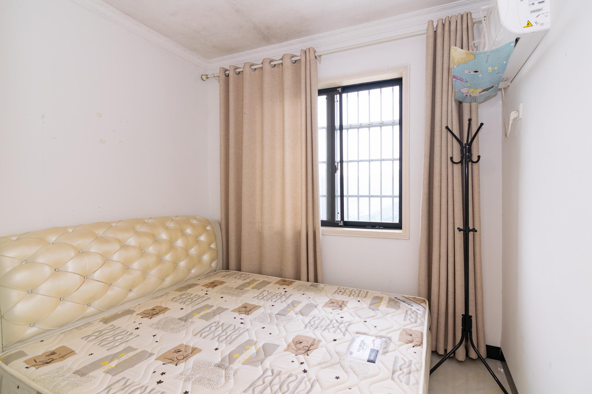 金富星城  2室2厅1卫    42.8万卧室