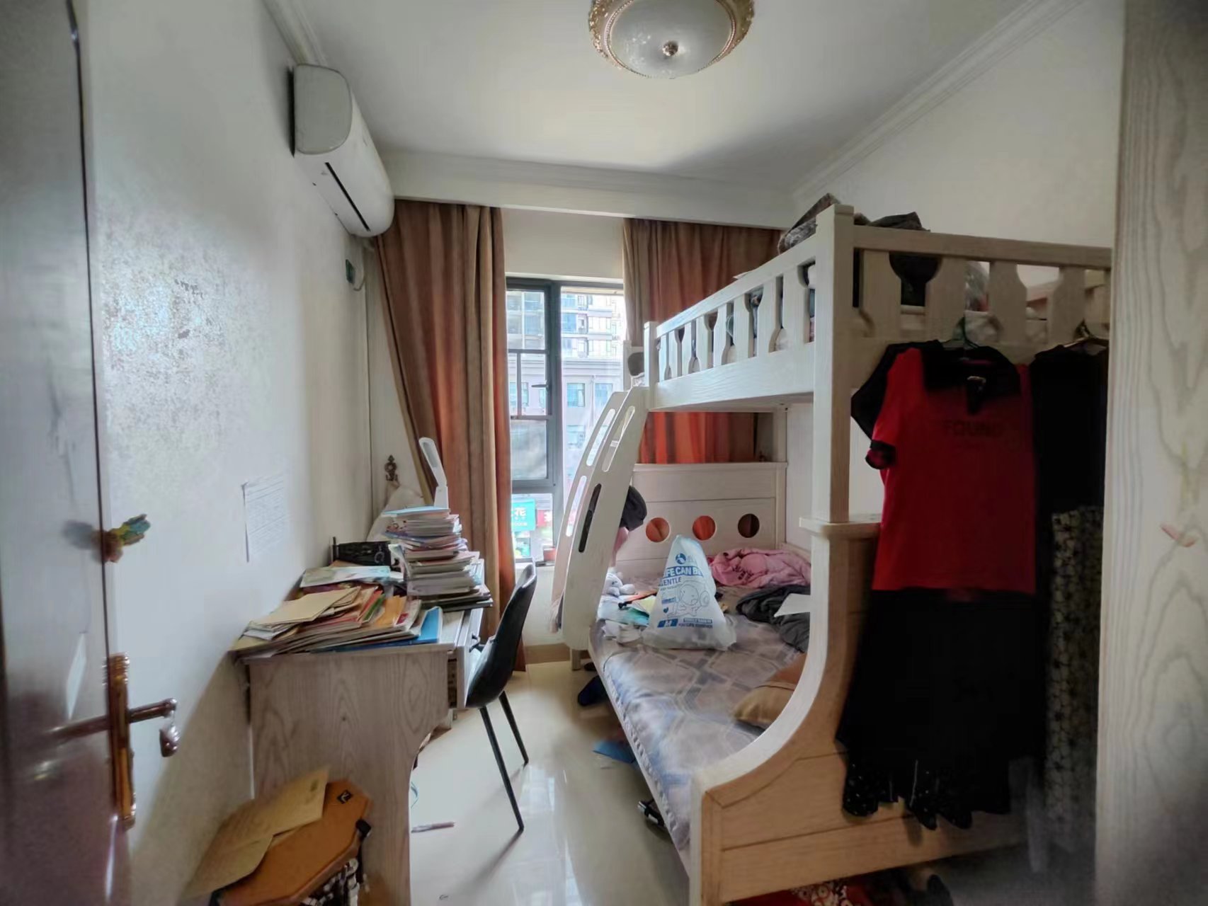 春藤小镇 0室0厅0卫 83.0万 春藤小镇 0室0厅0卫 83.0万室内图