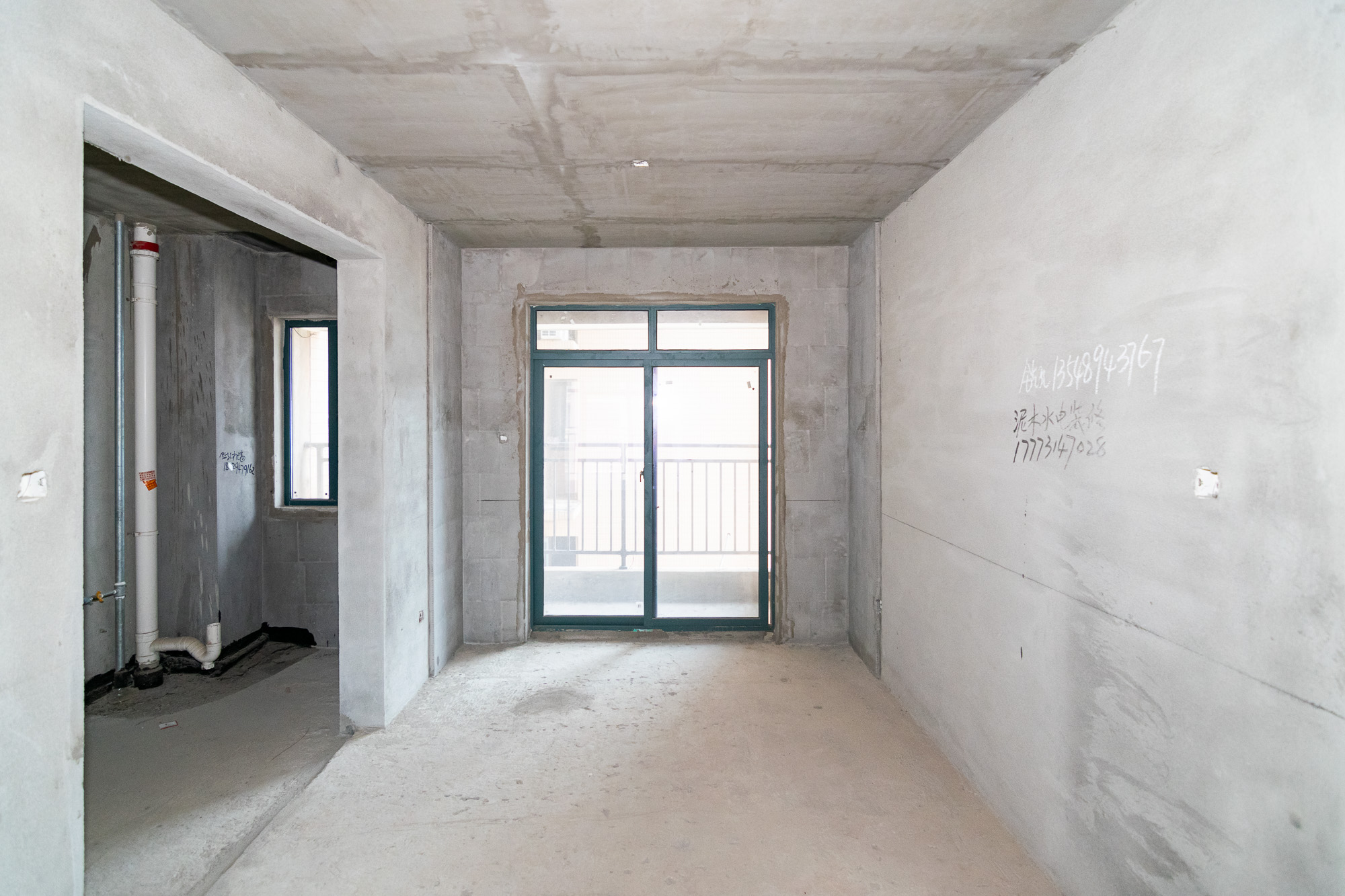 金湘苑（星澜之悦）  4室2厅2卫    86.0万客厅