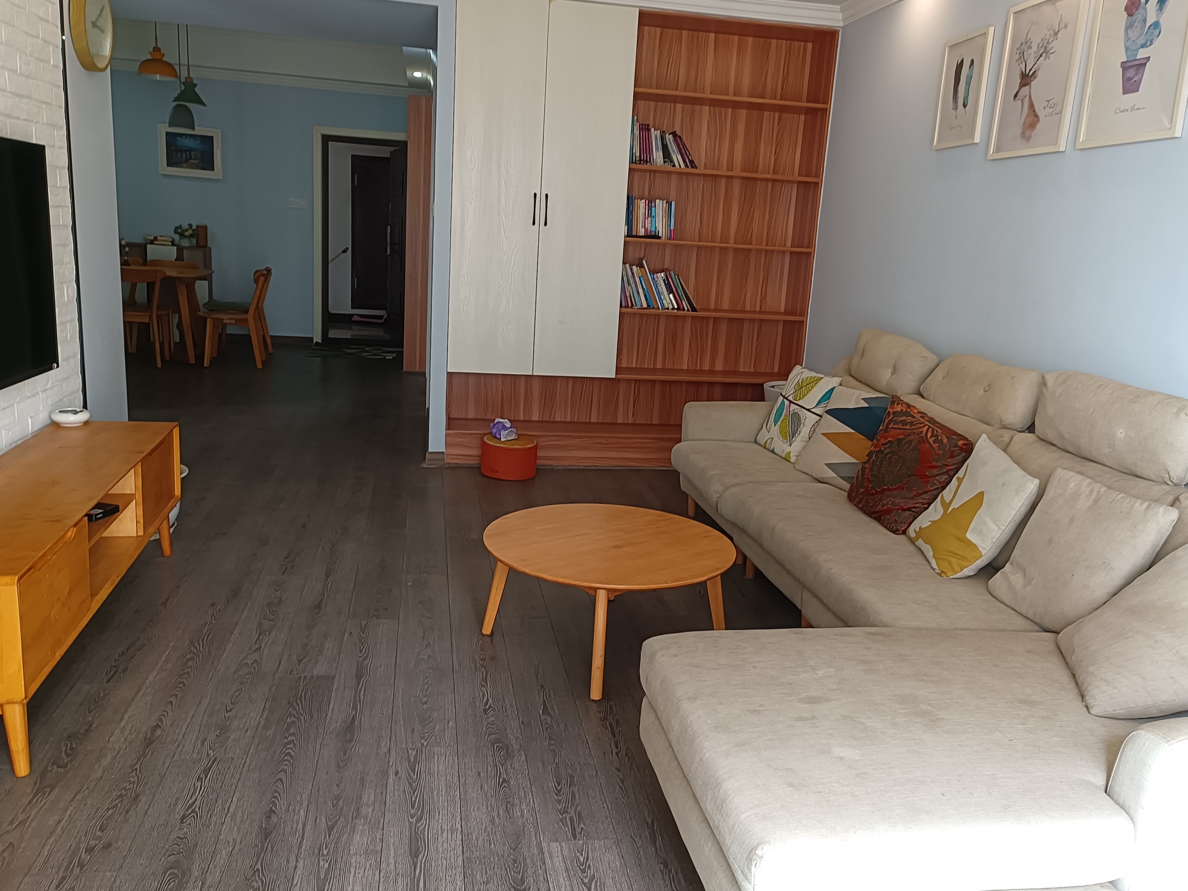 山水洲城华晨第一城 2室2厅1卫 59.8万 山水洲城华晨第一城 2室2厅1卫 59.8万室内图