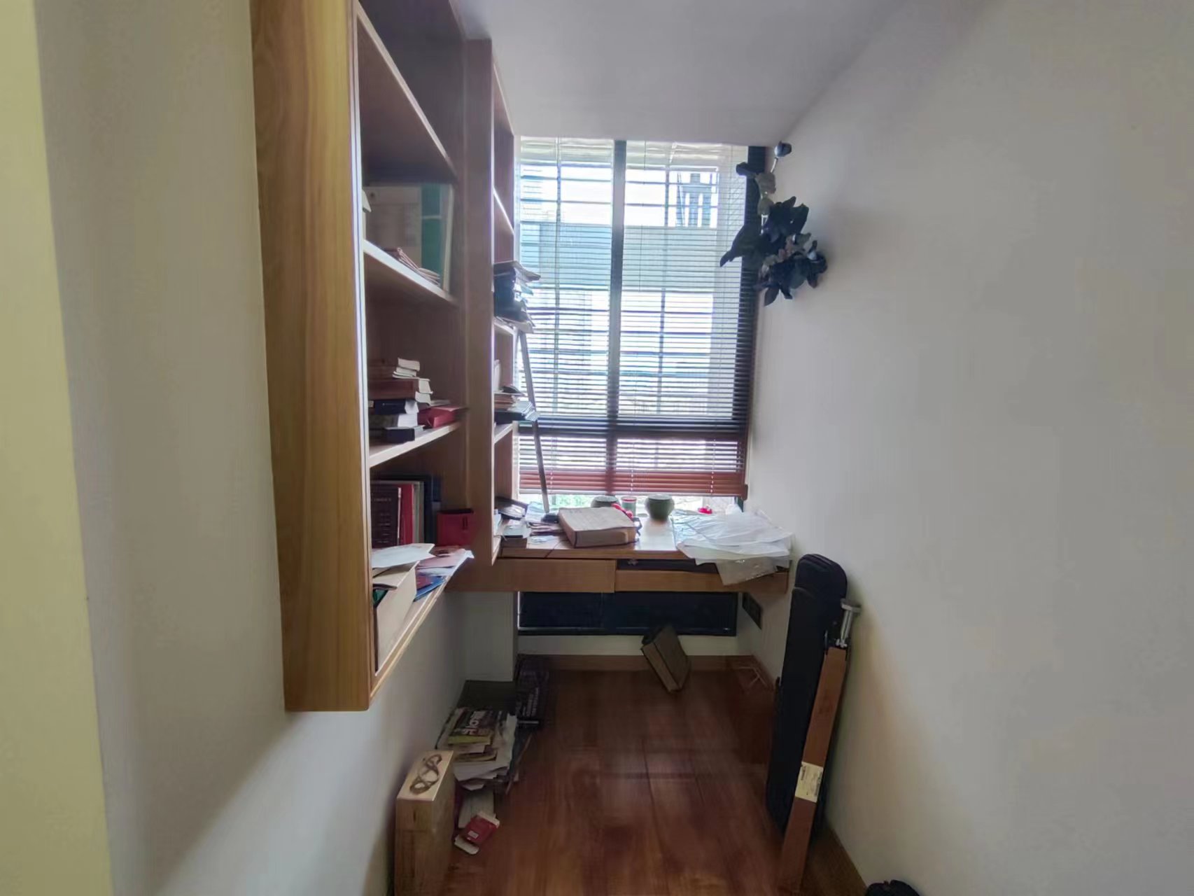 东信花园 3室1厅1卫 78.00万 东信花园 3室1厅1卫 78.00万客厅