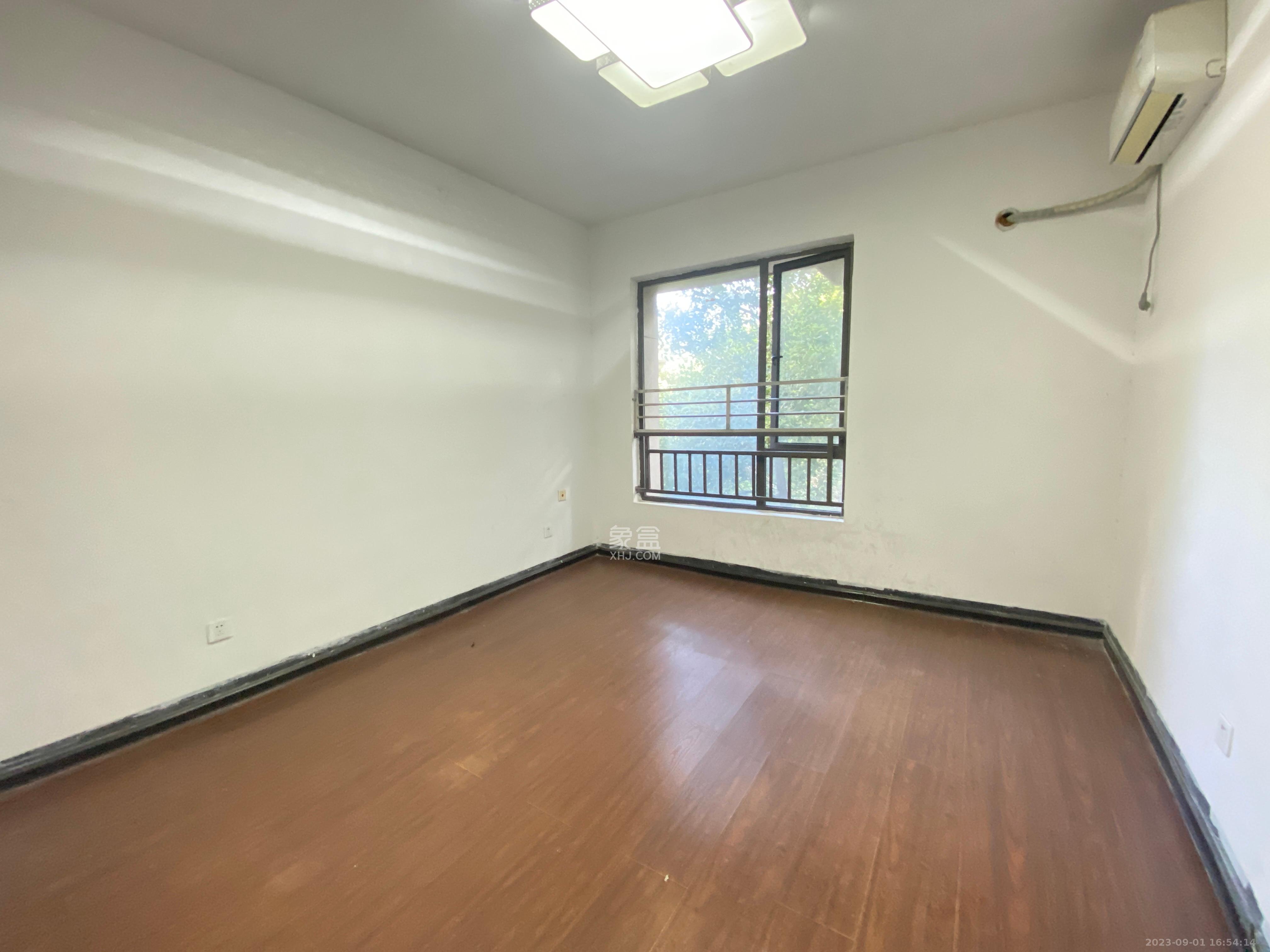 旭辉御府  3室2厅2卫   2600.00元/月室内图