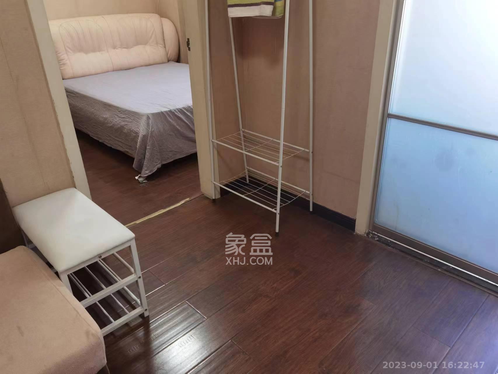 铂宫  1室1厅1卫   3200.00元/月室内图