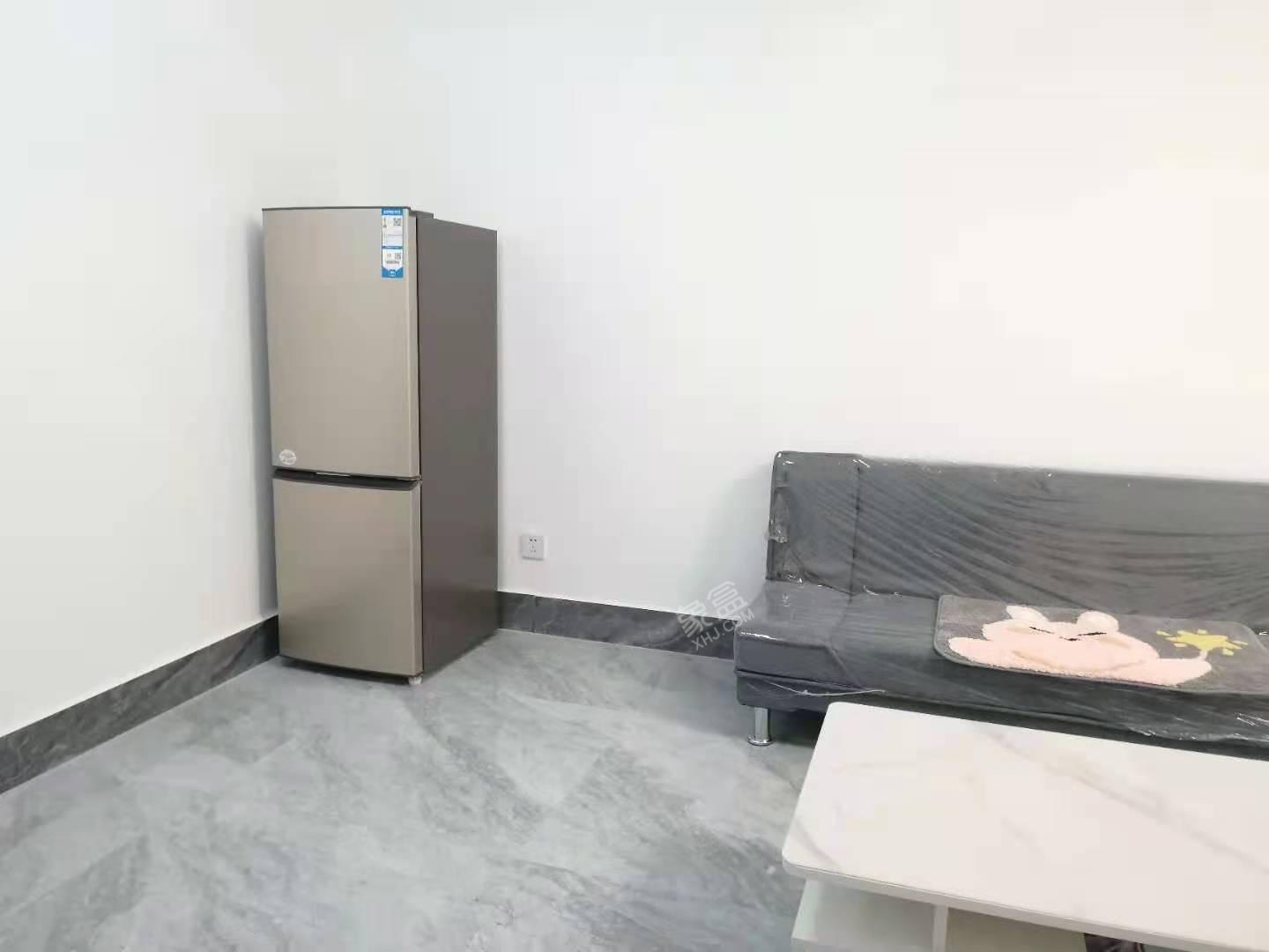 华南城市广场  1室1厅1卫   1600.00元/月室内图