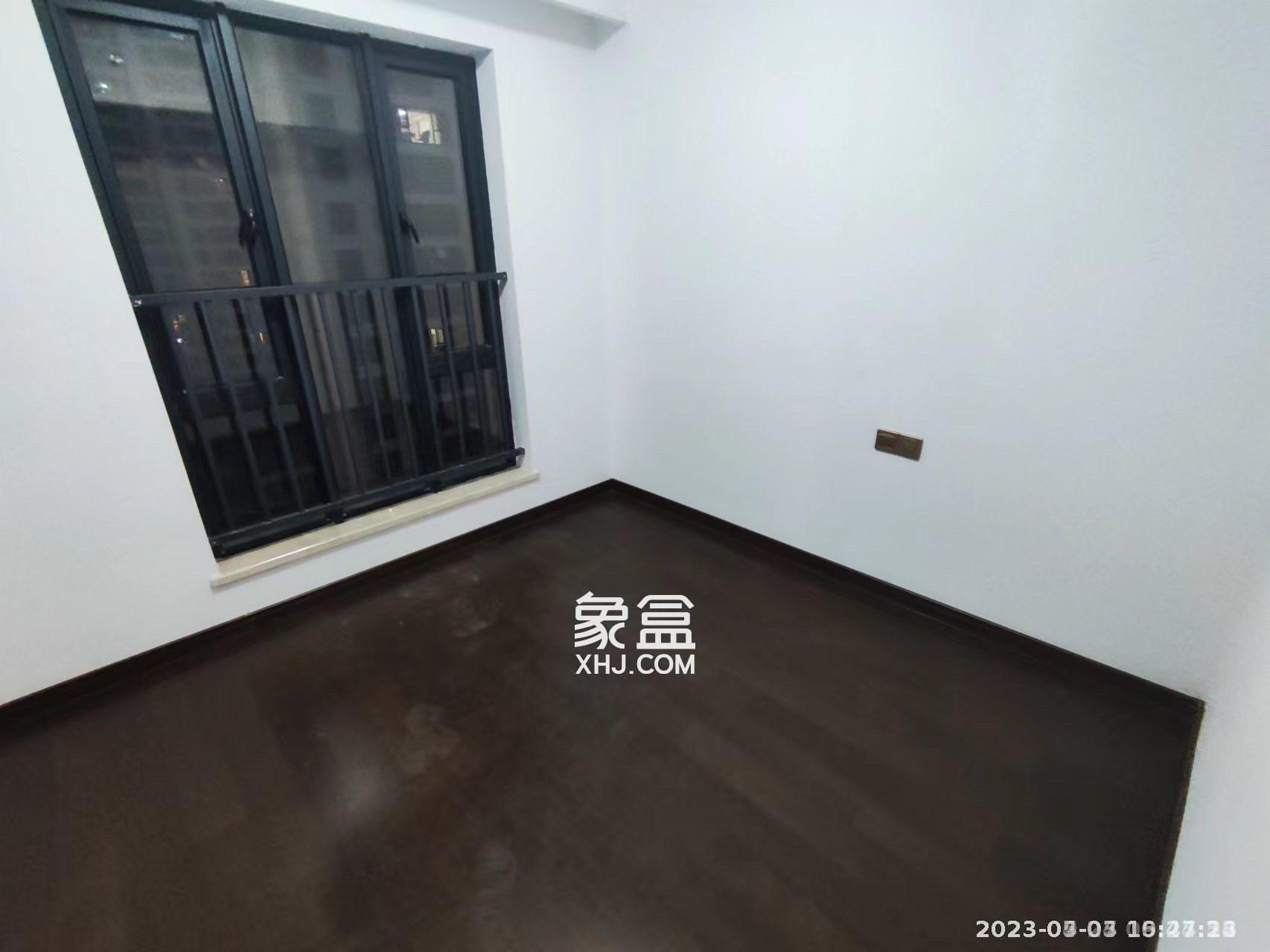 绿地长沙城际空间站（绿地新里佳苑）  4室2厅2卫    4500.0元/月室内图