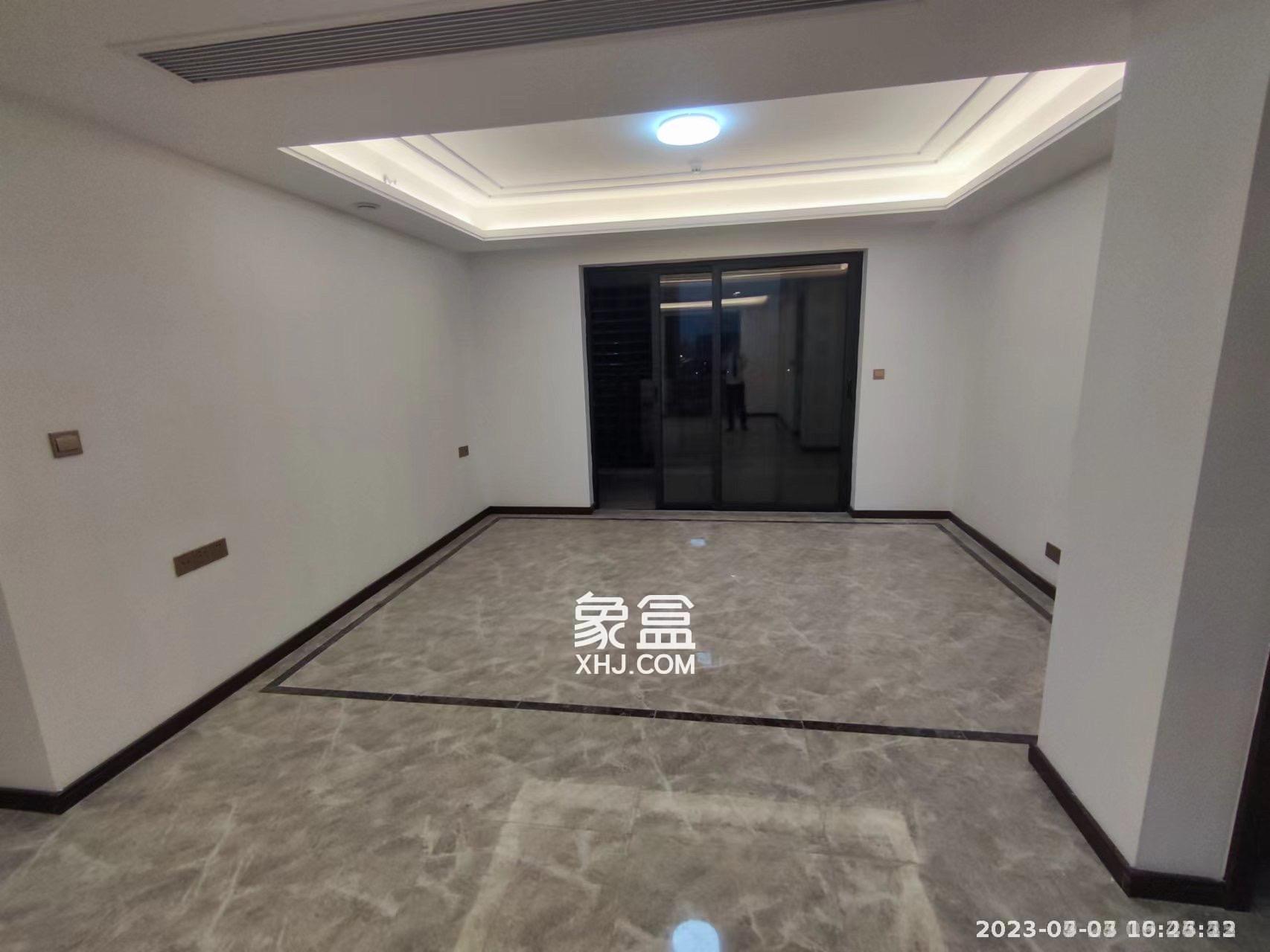 绿地长沙城际空间站（绿地新里佳苑）  4室2厅2卫    4500.0元/月室内图