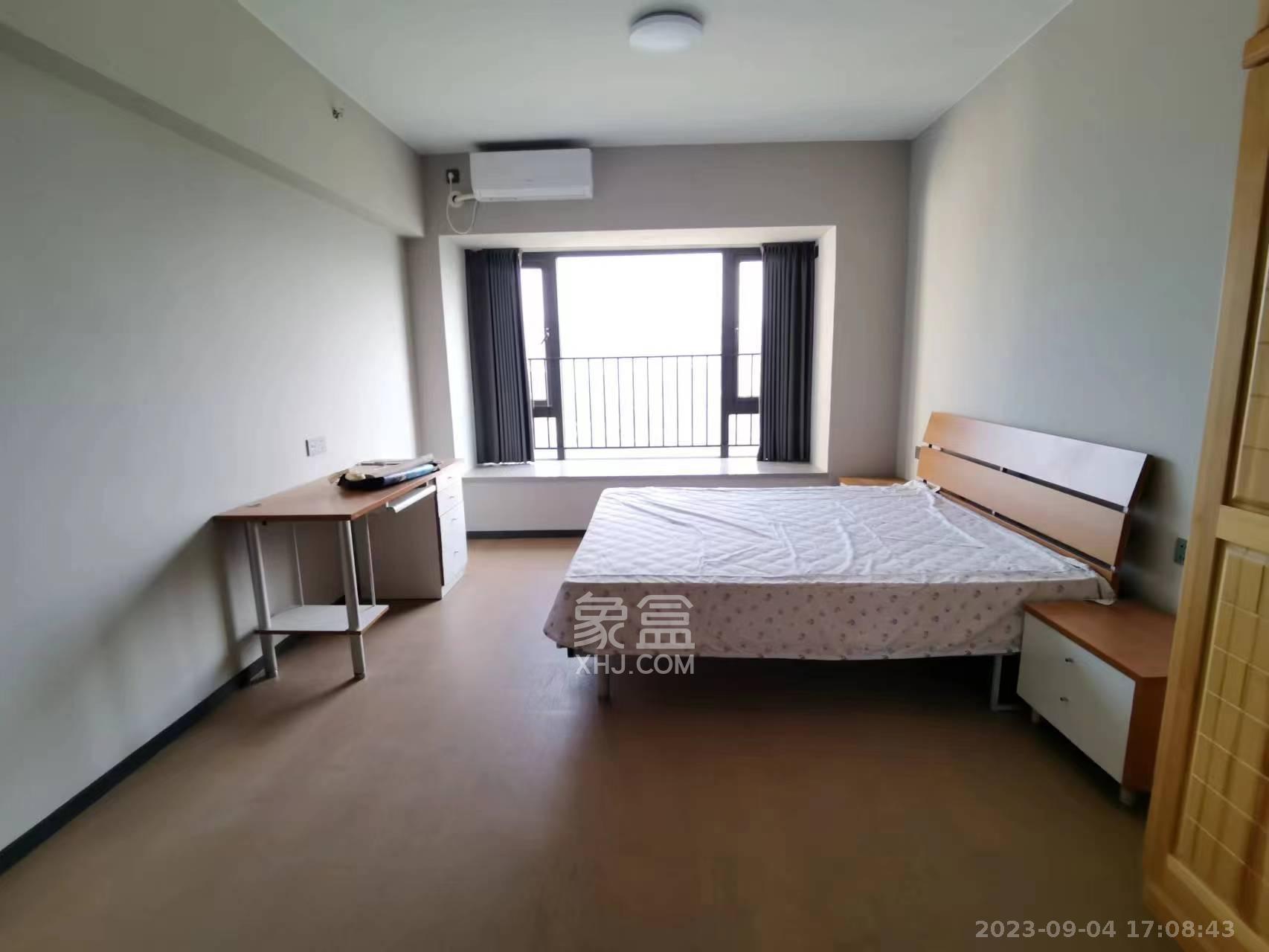 时代梅溪领峰  4室2厅3卫   5600.00元/月室内图