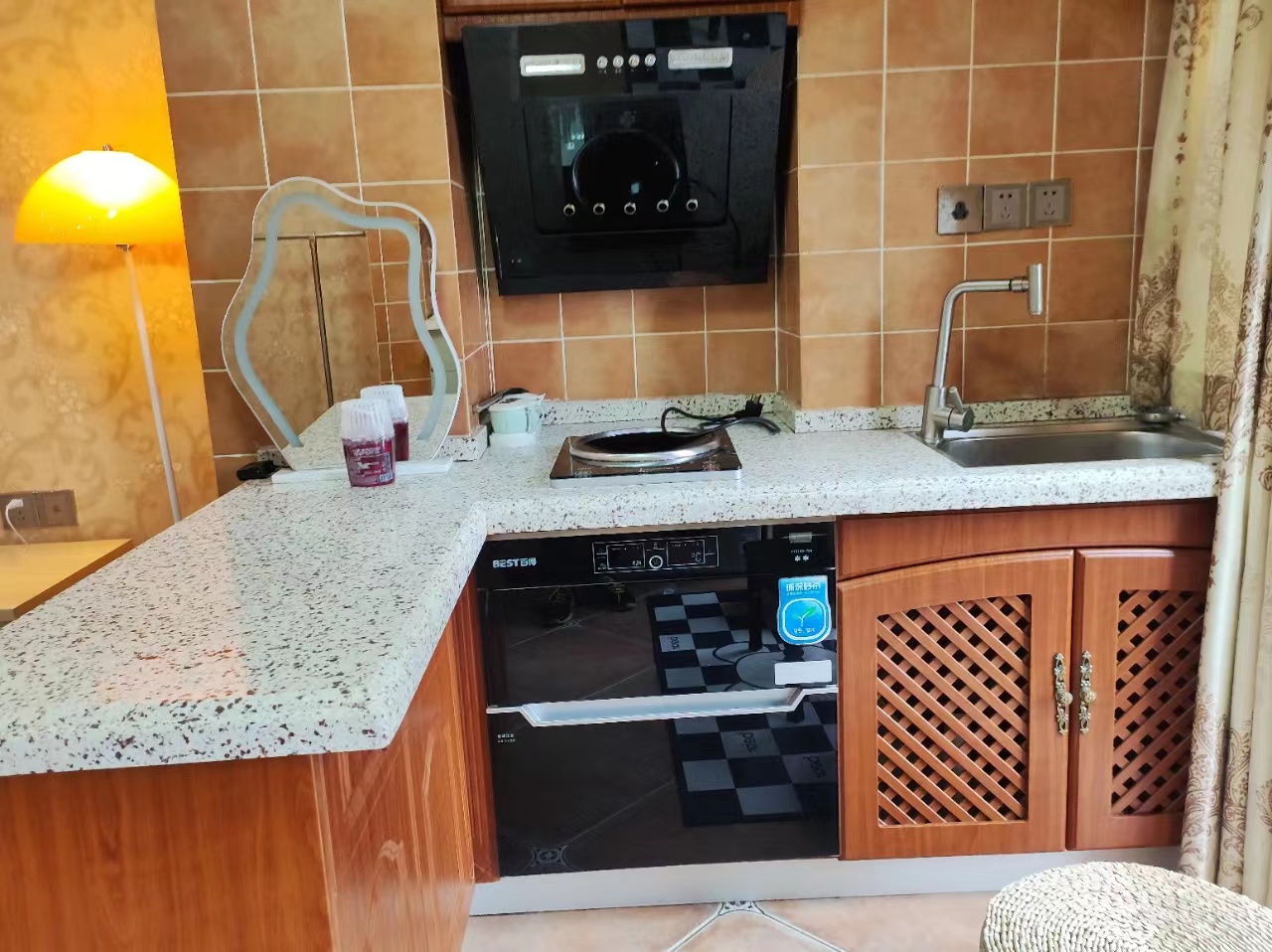 中建岳阳中心  1室1厅1卫   1500.00元/月室内图