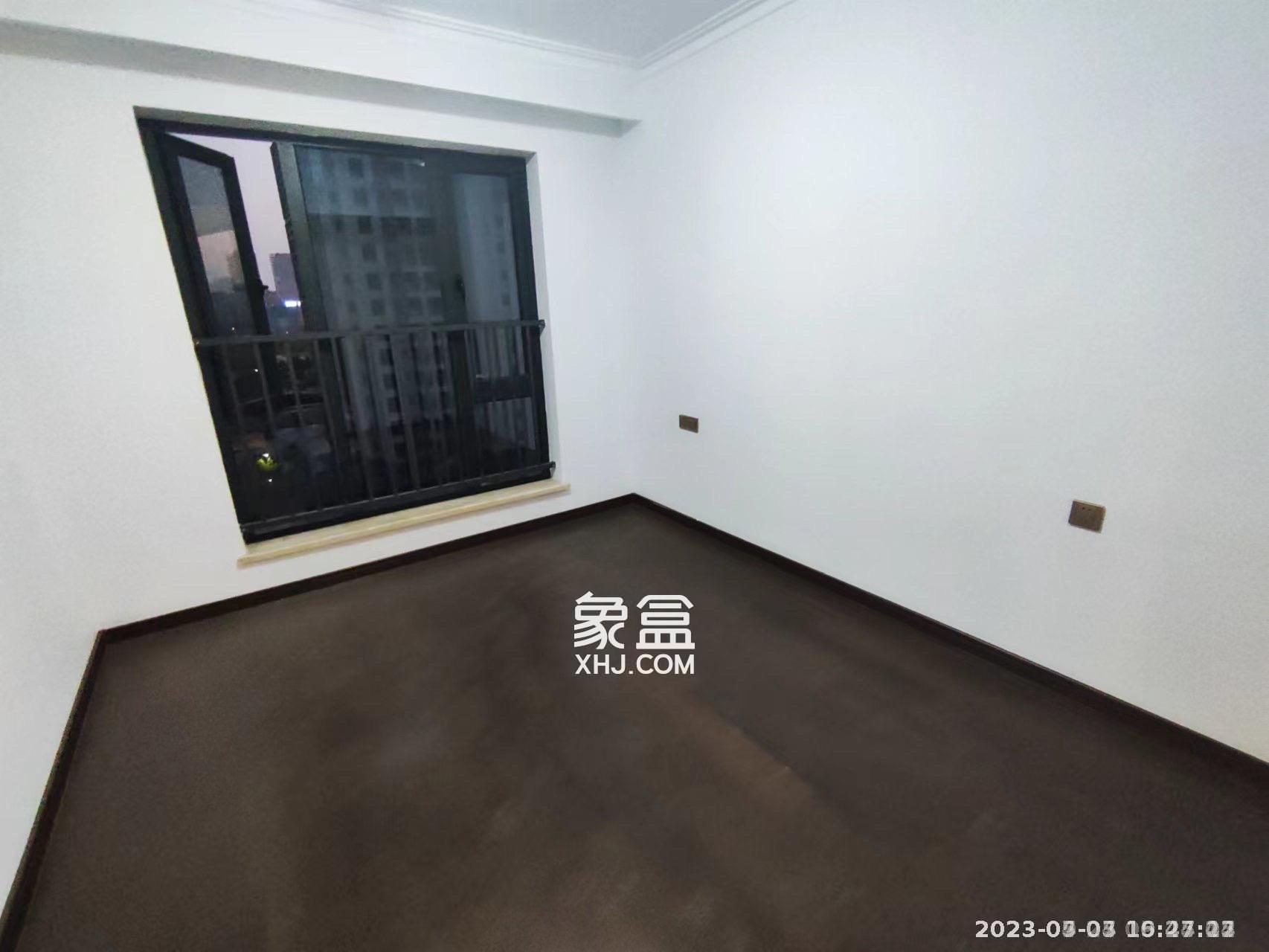 绿地长沙城际空间站（绿地新里佳苑）  4室2厅2卫    4500.0元/月室内图1