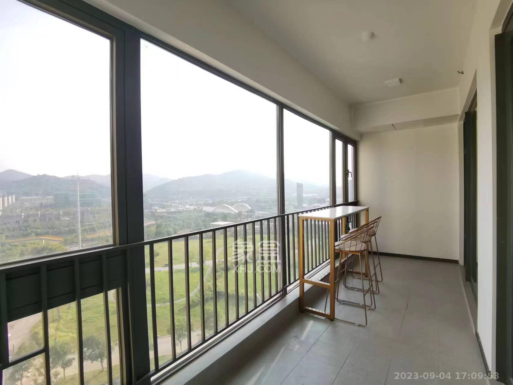 时代梅溪领峰  4室2厅3卫   5600.00元/月室内图
