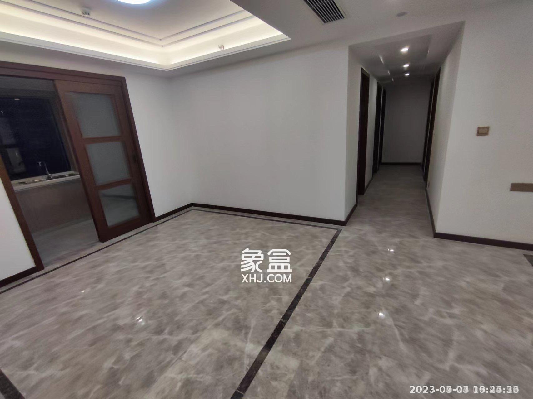 绿地长沙城际空间站（绿地新里佳苑）  4室2厅2卫    4500.0元/月室内图