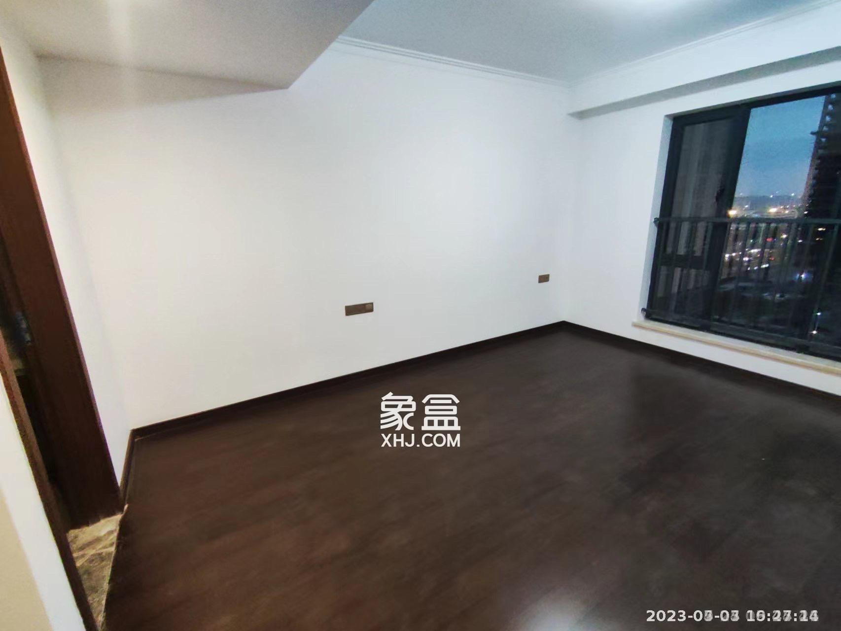 绿地长沙城际空间站（绿地新里佳苑）  4室2厅2卫    4500.0元/月室内图