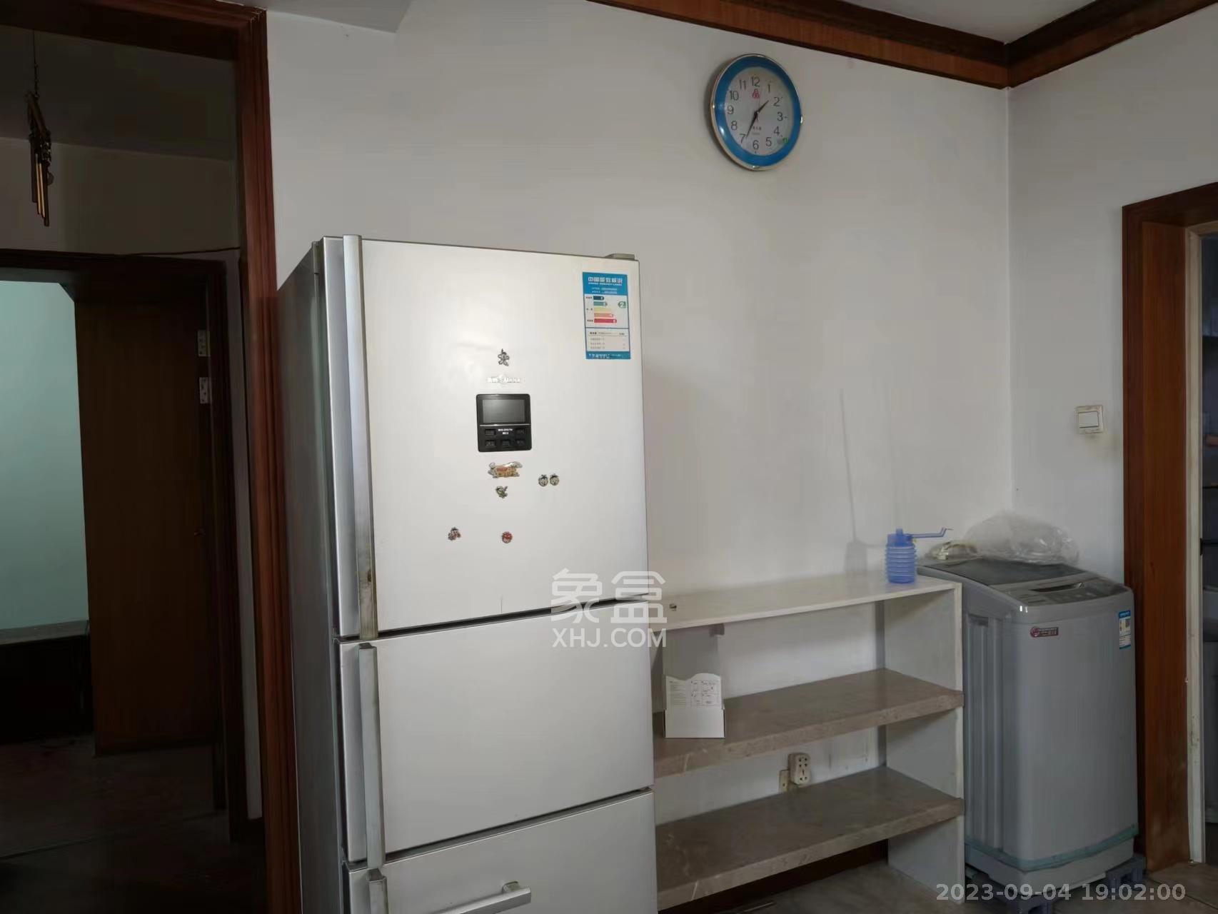 湖南师大张公岭校区宿舍  3室2厅1卫   1500.00元/月室内图