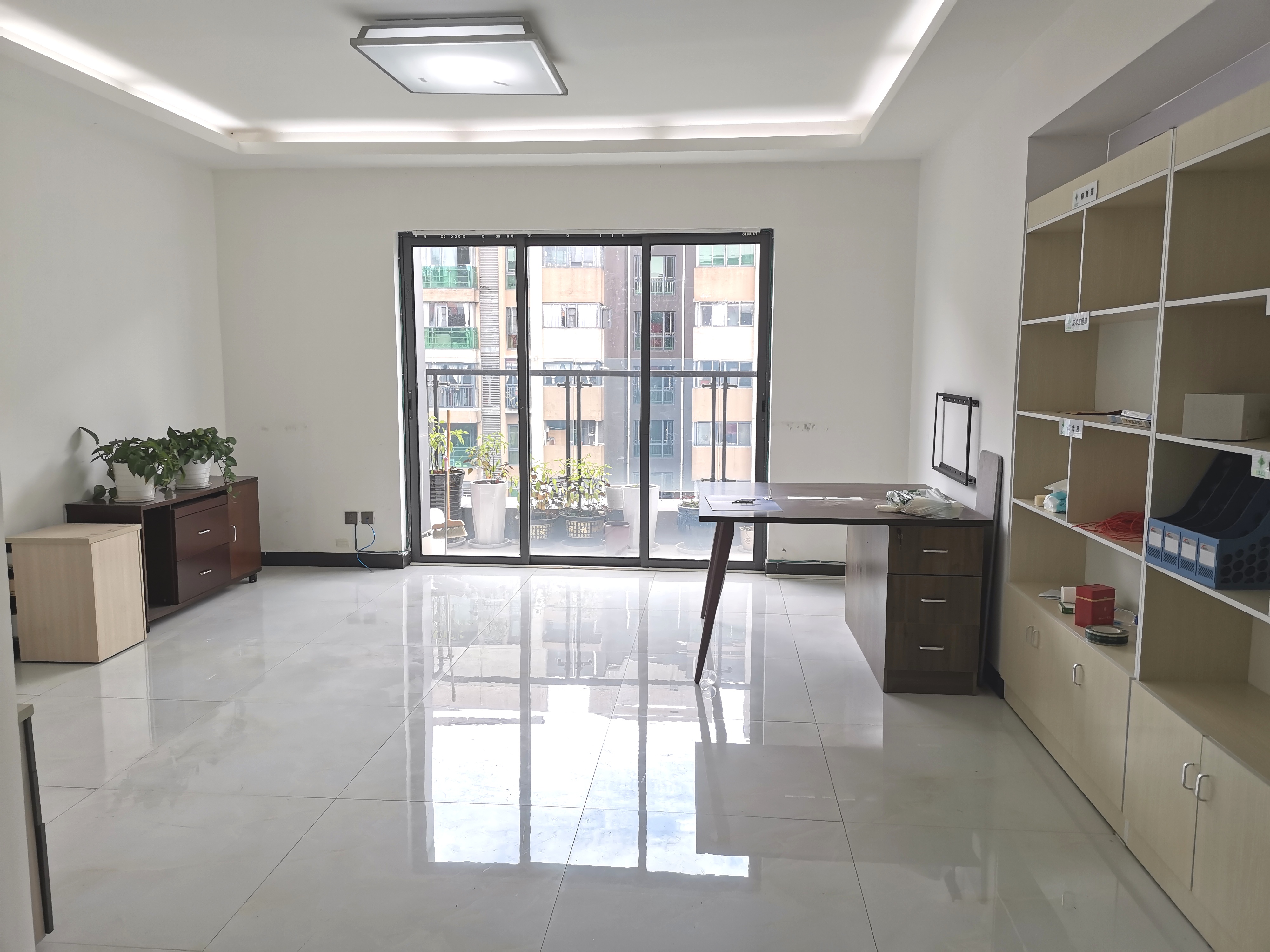 中天会展城SOHO公寓 1室1厅1卫 7000.00元/月 中天会展城SOHO公寓 1室1厅1卫 7000.00元/月室内图