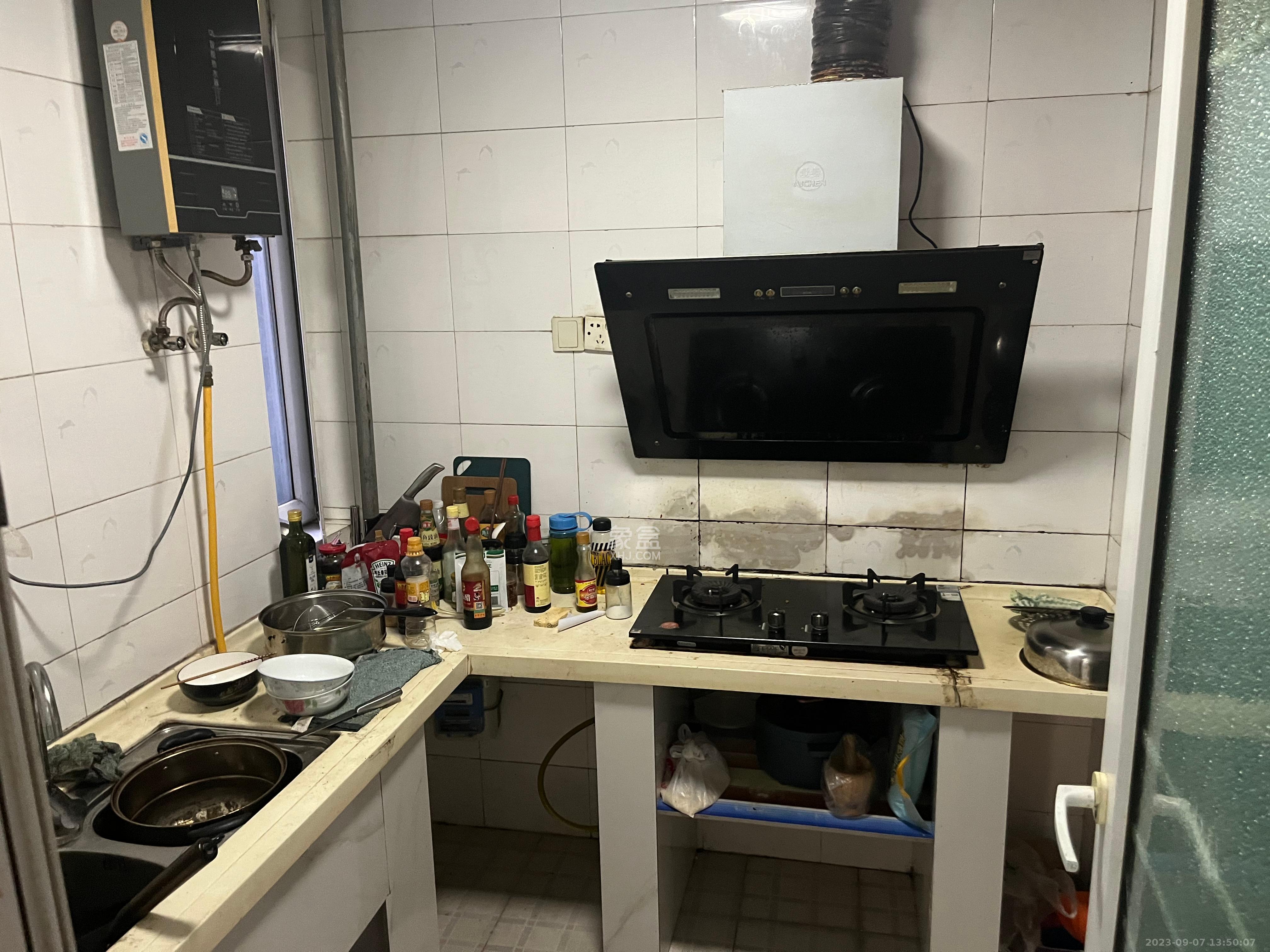 绿洲景芳  3室2厅1卫   2100.00元/月室内图
