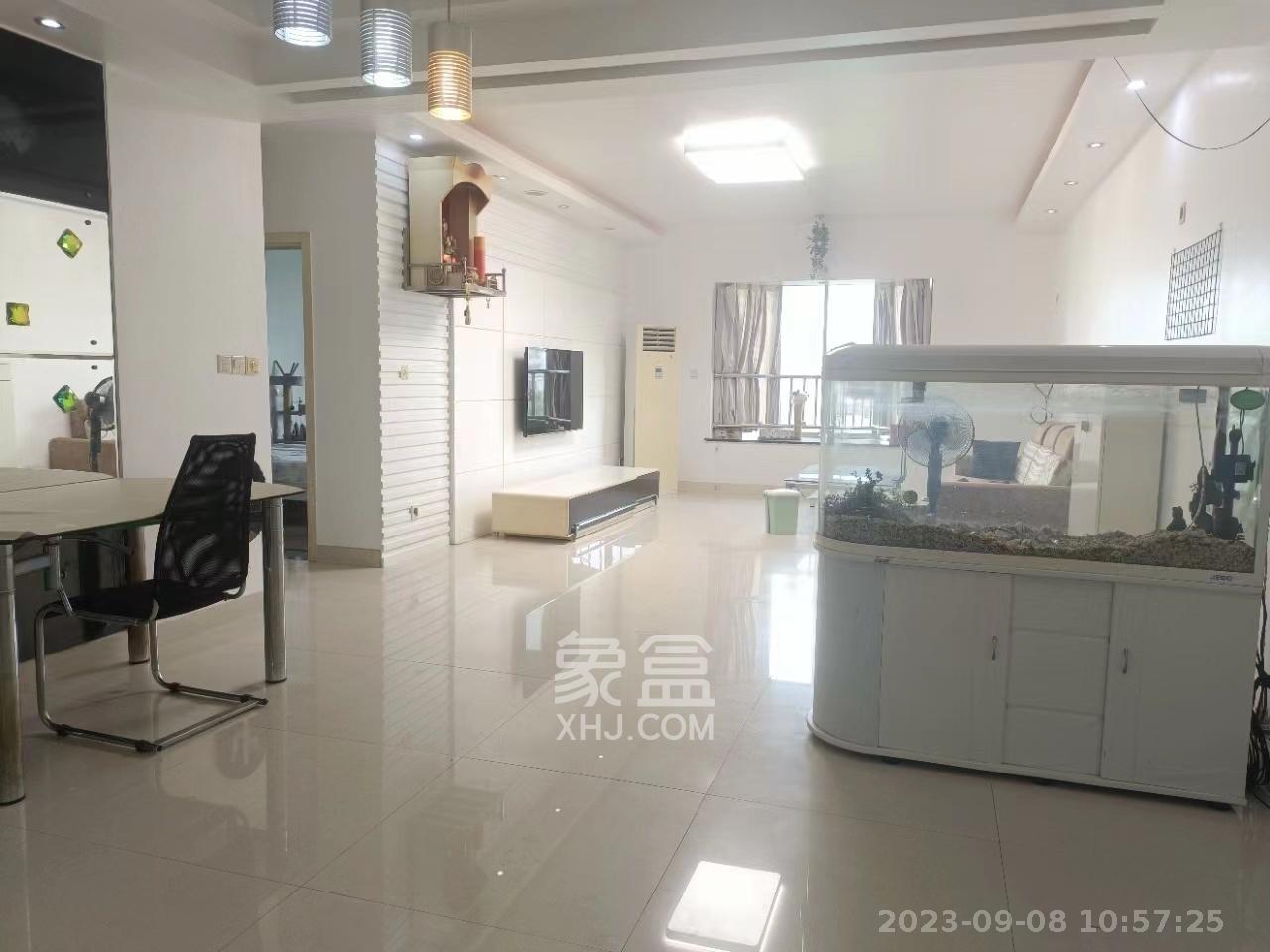 先福村住宅楼（移动公司宿舍）  4室2厅2卫   3600.00元/月室内图