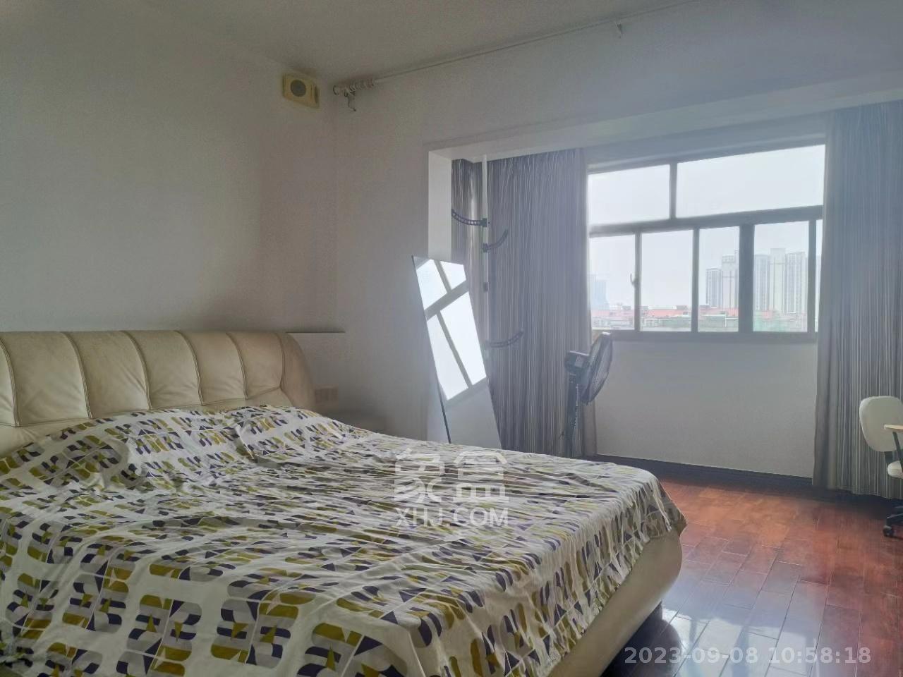 先福村住宅楼（移动公司宿舍）  4室2厅2卫   3600.00元/月室内图