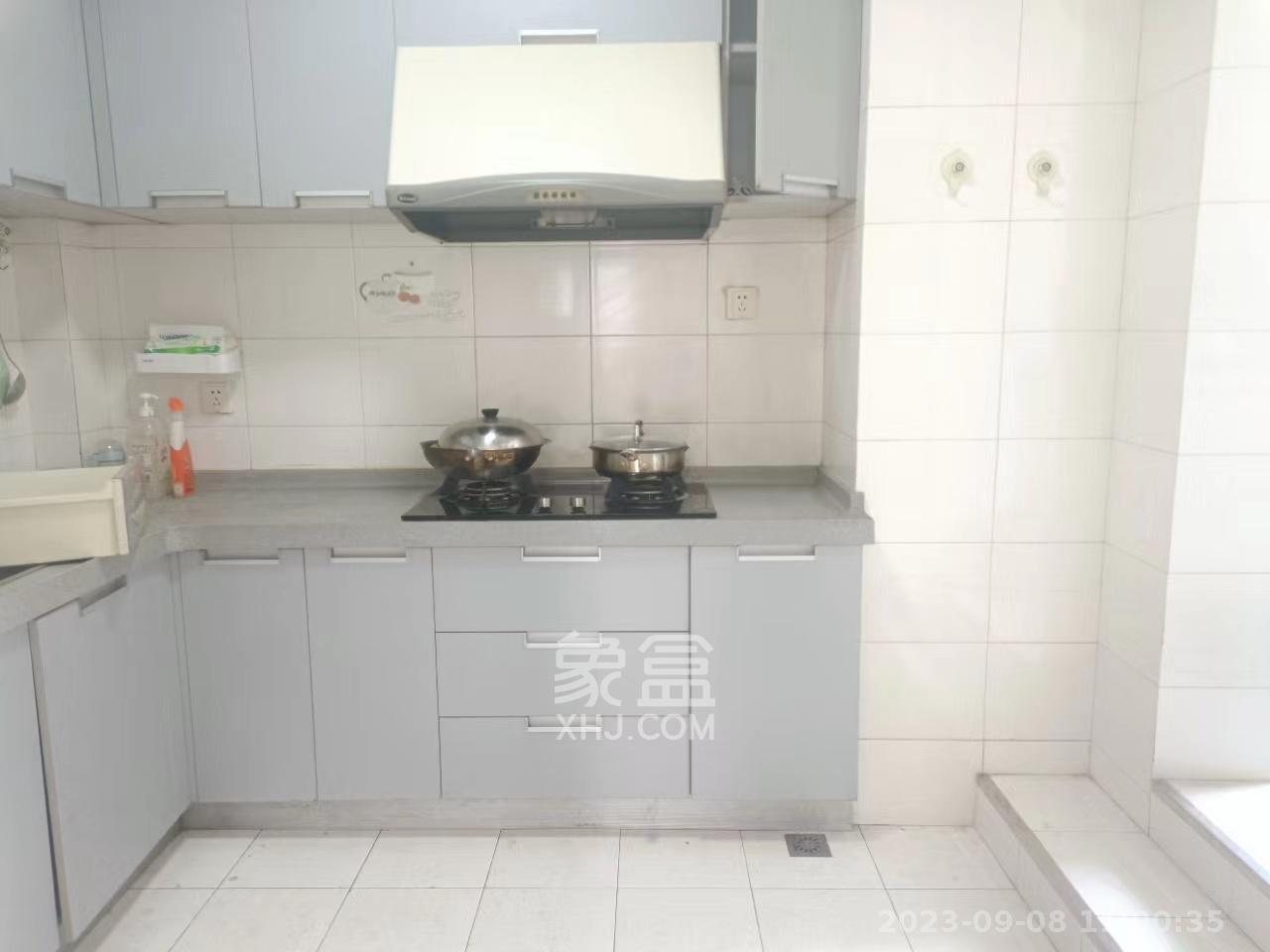 先福村住宅楼（移动公司宿舍）  4室2厅2卫   3600.00元/月室内图