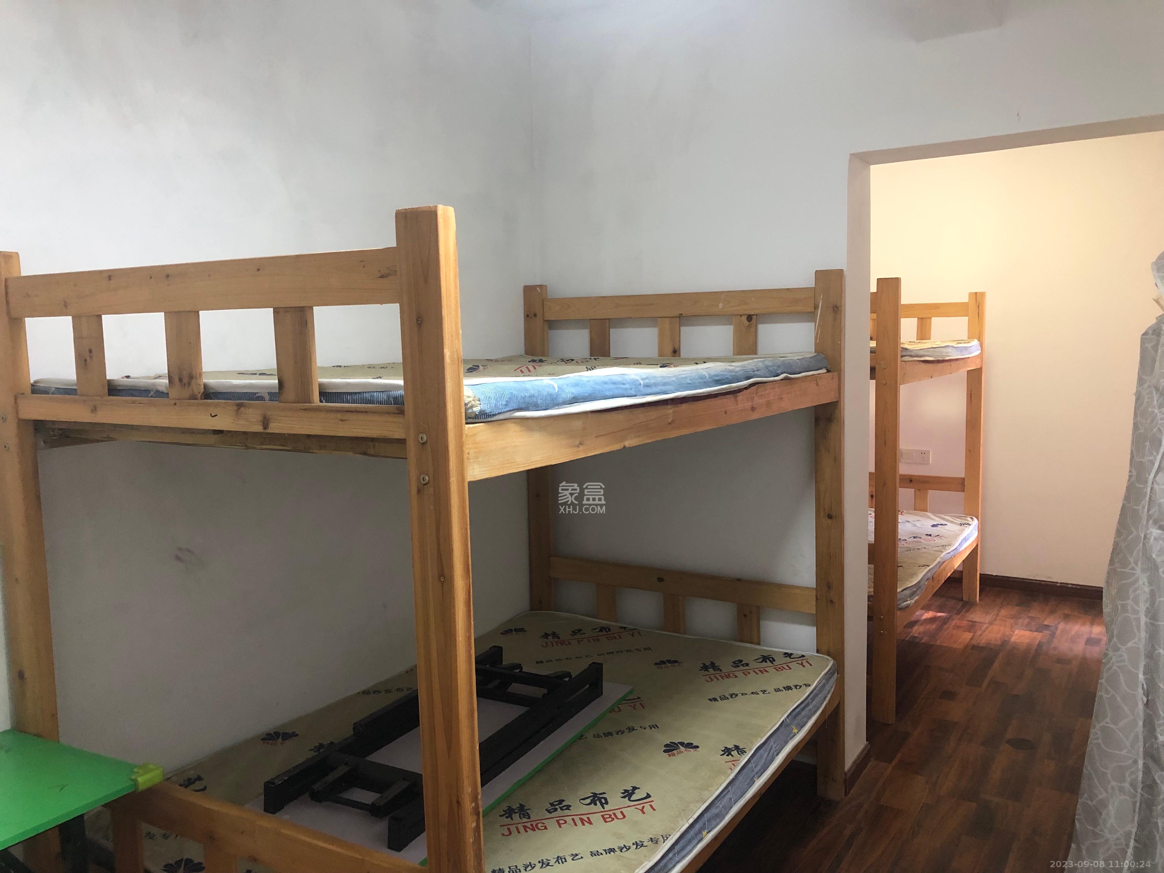 润和山水郡  5室2厅1卫   1600.00元/月室内图