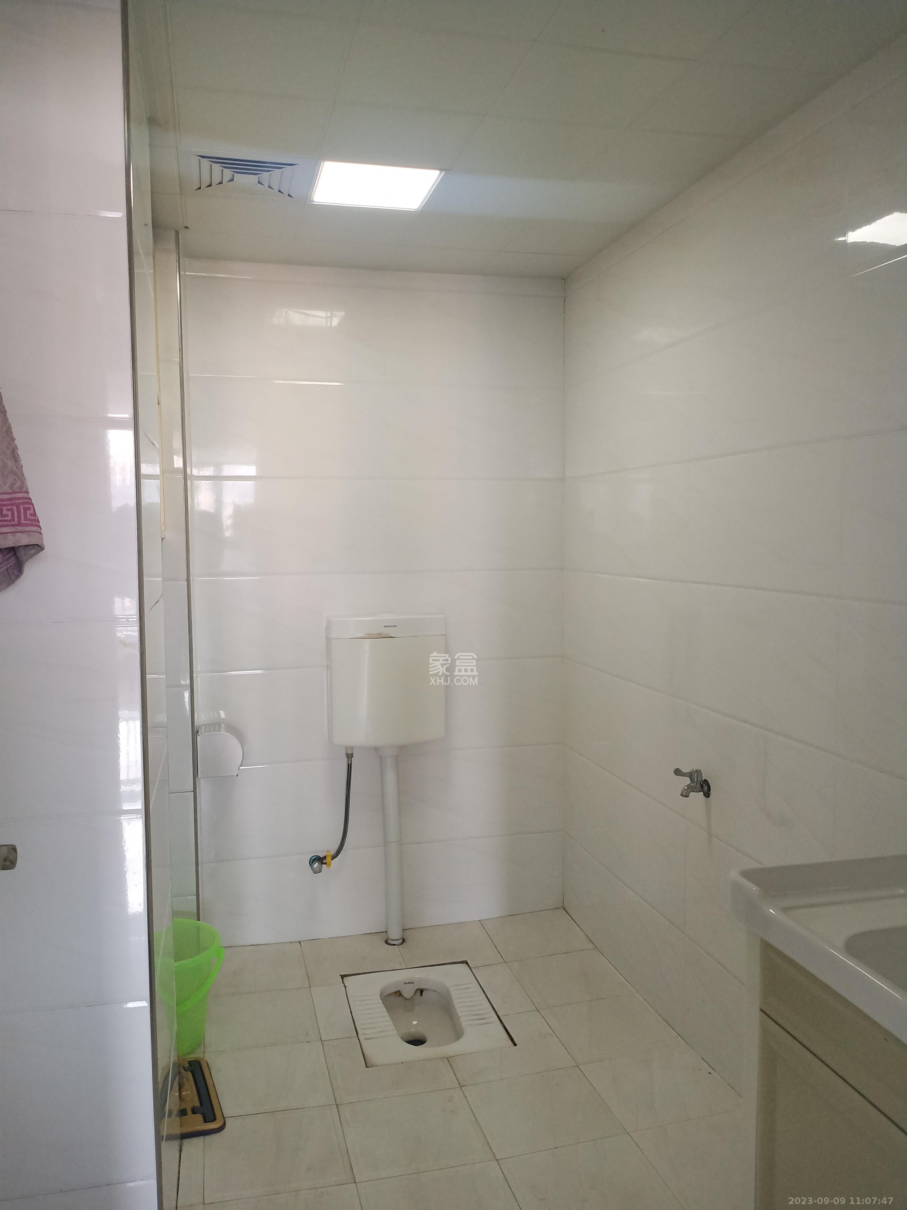 东城港 1室1厅1卫 7900.0元/月 东城港 1室1厅1卫 7900.0元/月室内图