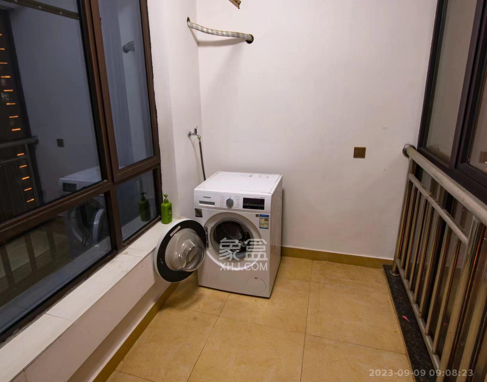 世茂外滩里（世茂铂翠湾三期）  4室2厅3卫    8000.0元/月室内图