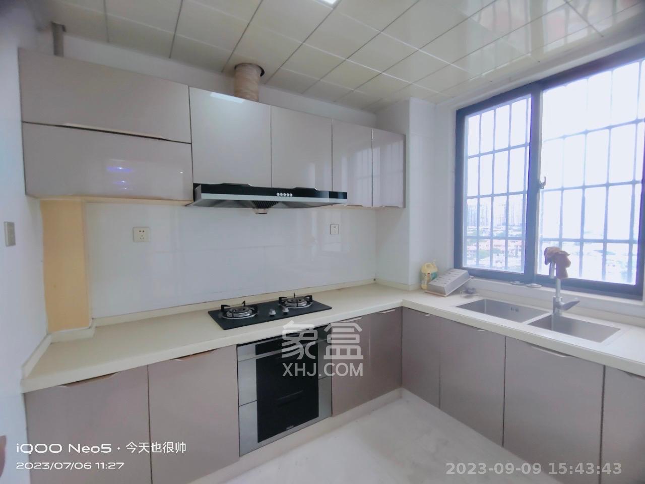 丰源国际  3室2厅2卫   2300.00元/月室内图