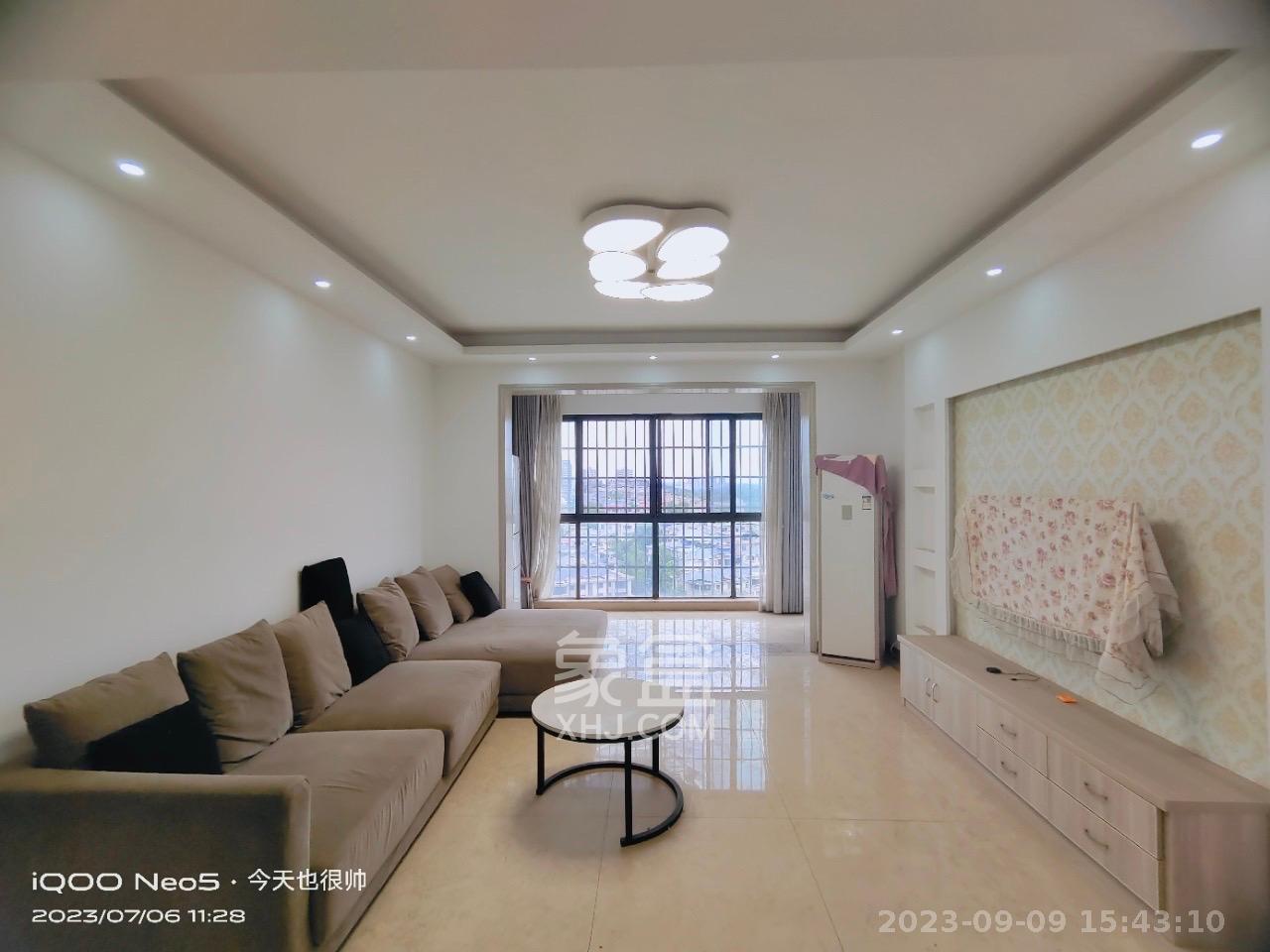 丰源国际  3室2厅2卫   2300.00元/月室内图1