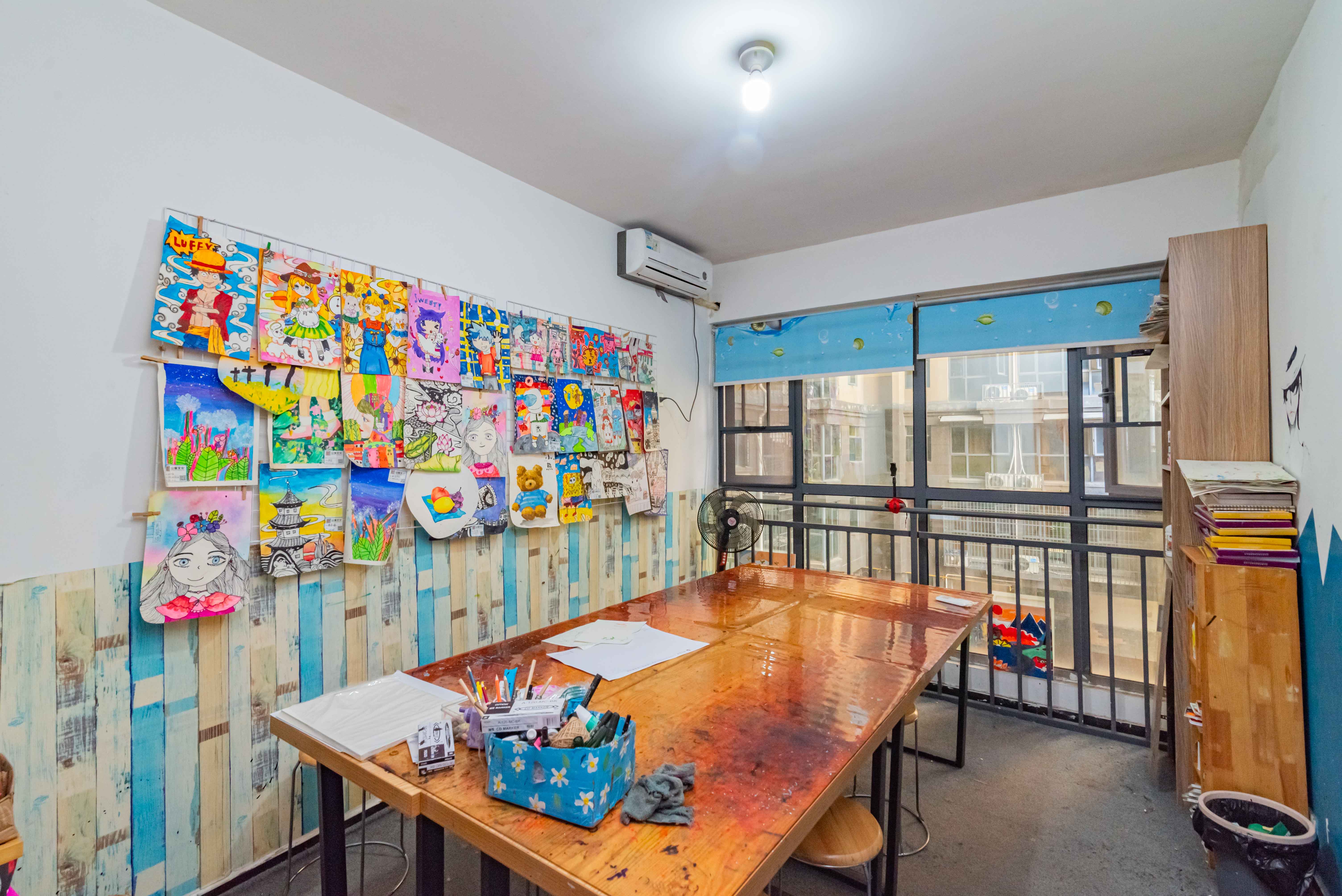 悦湖山 4室2厅2卫 67.0万 悦湖山 4室2厅2卫 67.0万卧室