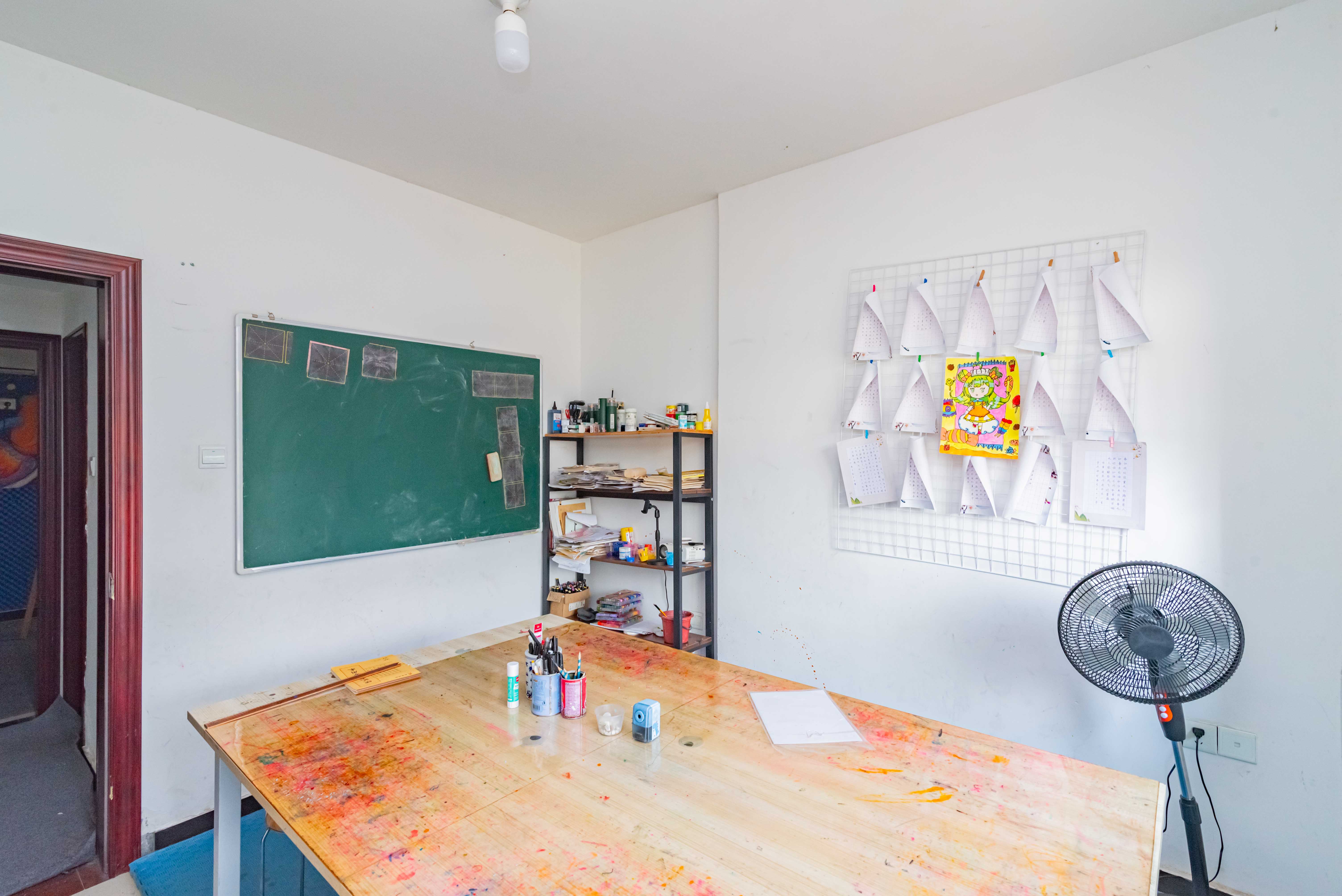 悦湖山 4室2厅2卫 67.0万 悦湖山 4室2厅2卫 67.0万卧室