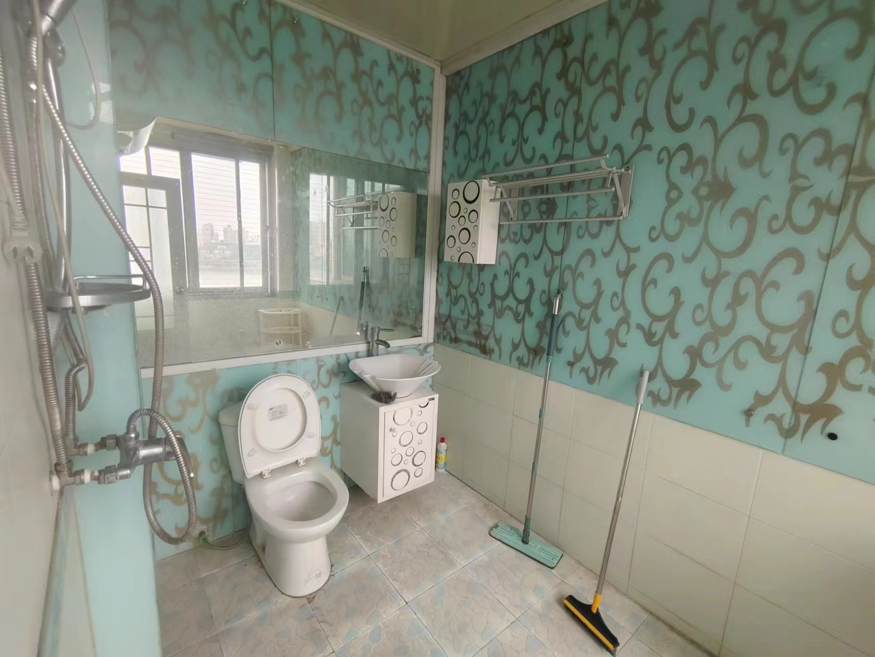 联谊怡沁园 3室2厅2卫 55.0万 联谊怡沁园 3室2厅2卫 55.0万室内图