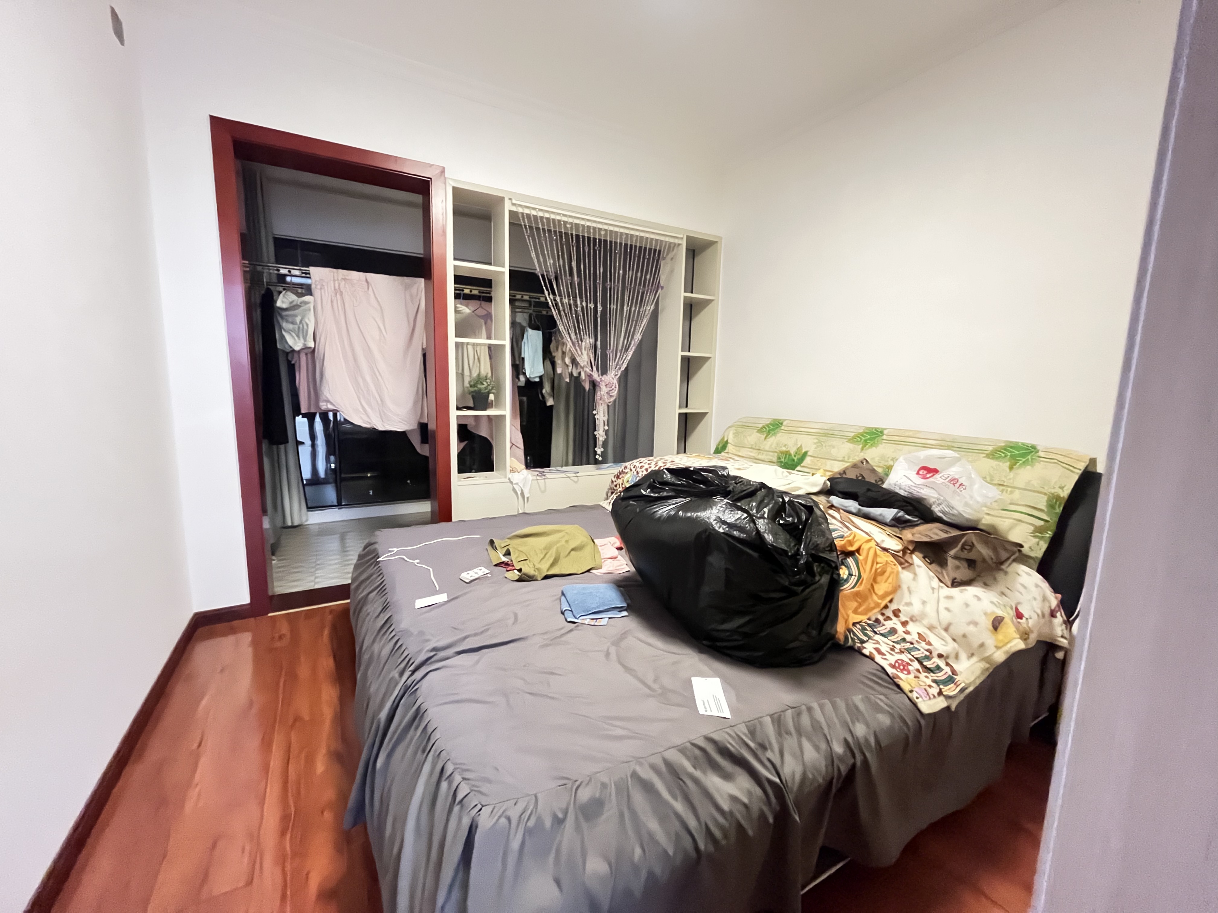 荷塘观邸 4室2厅2卫 78.8万 荷塘观邸 4室2厅2卫 78.8万室内图