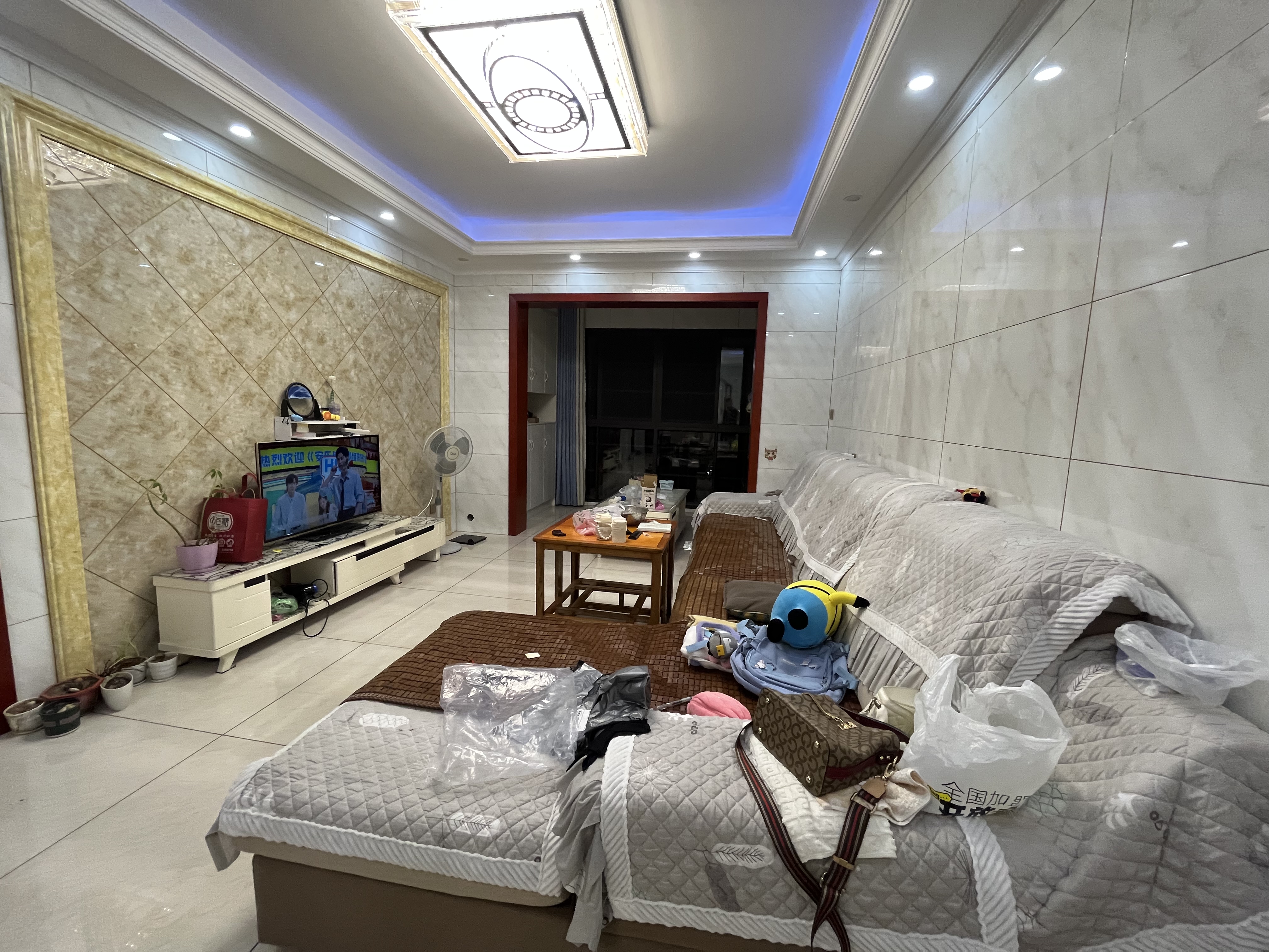 荷塘观邸 4室2厅2卫 78.8万 荷塘观邸 4室2厅2卫 78.8万室内图