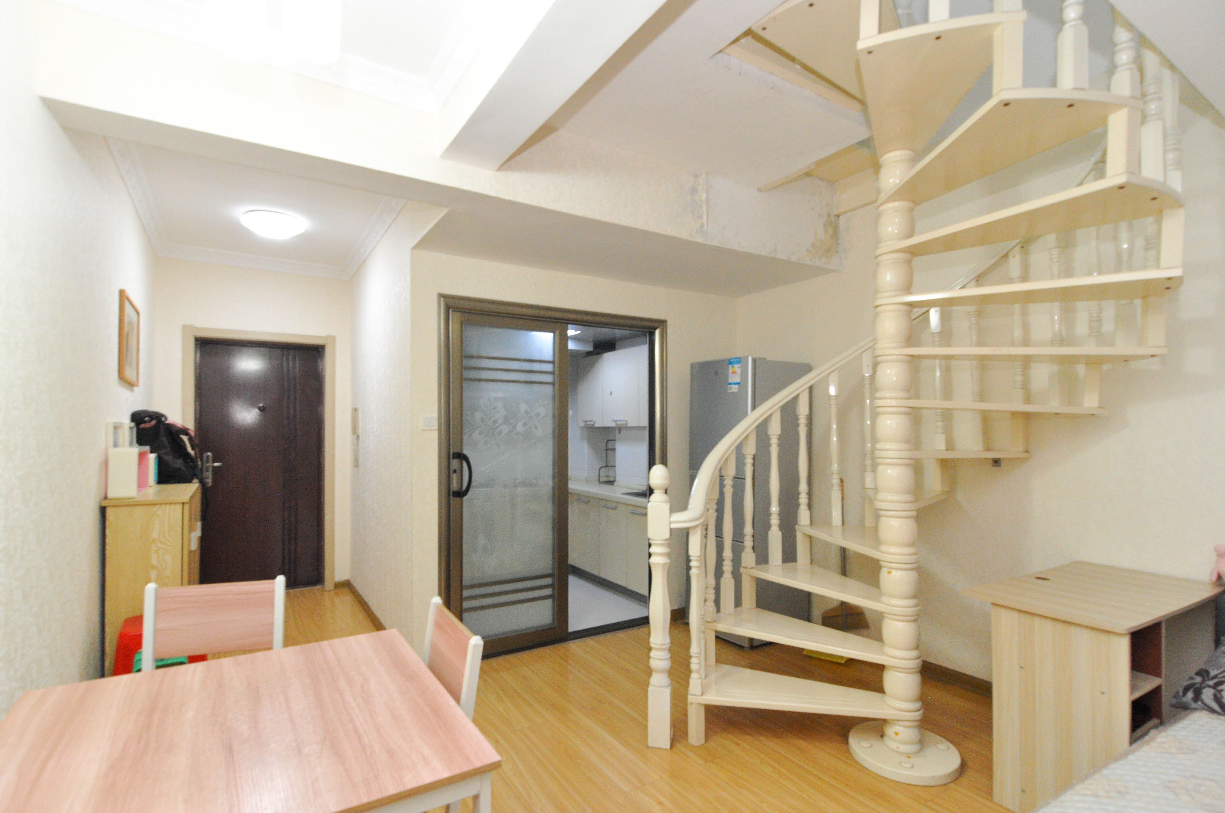 锦绣家园  2室2厅1卫    87.8万 锦绣家园  2室2厅1卫    87.8万客厅