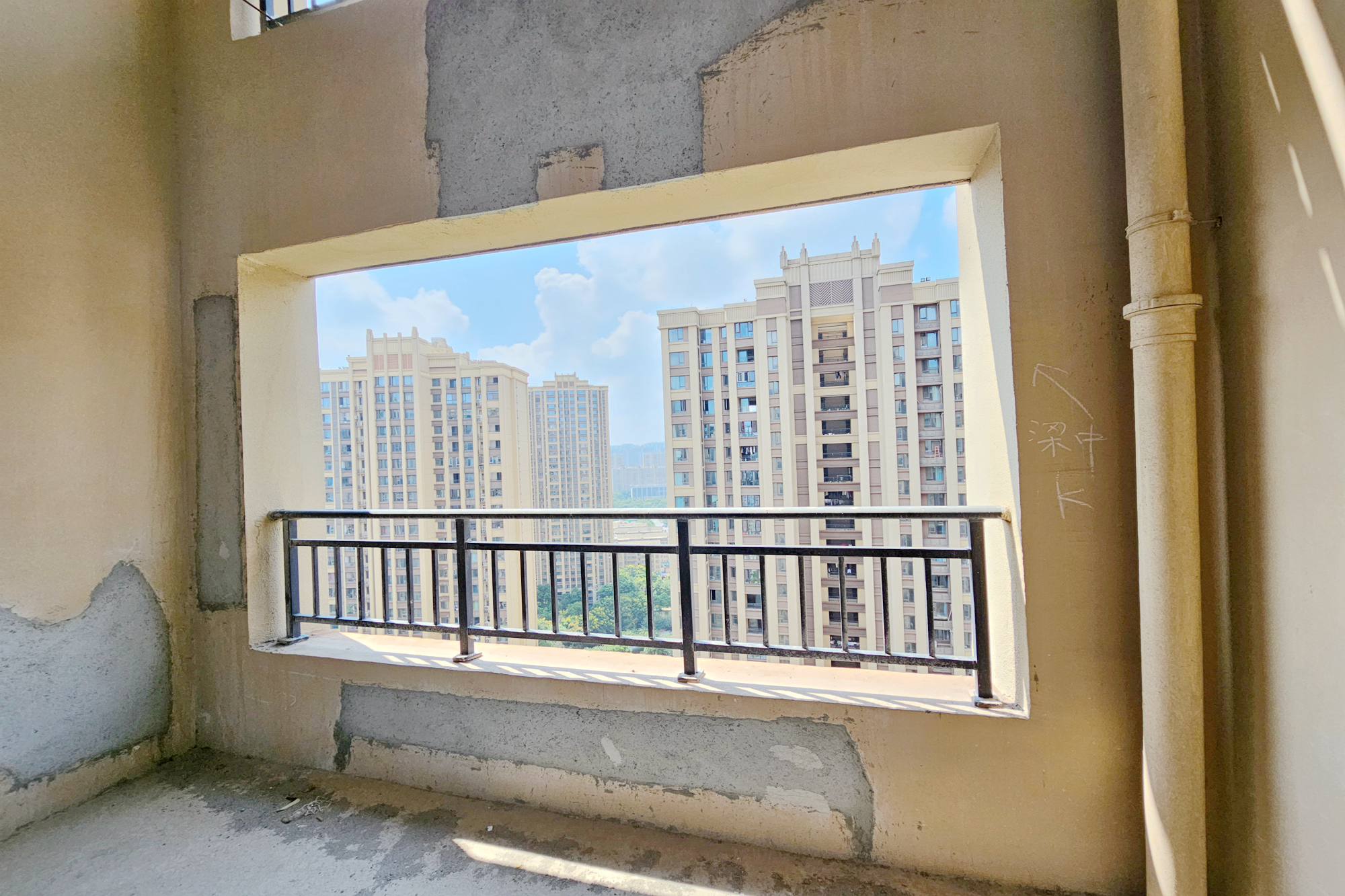 阳光城尚东湾青云苑 4室2厅2卫 100.0万 阳光城尚东湾青云苑 4室2厅2卫 100.0万其他