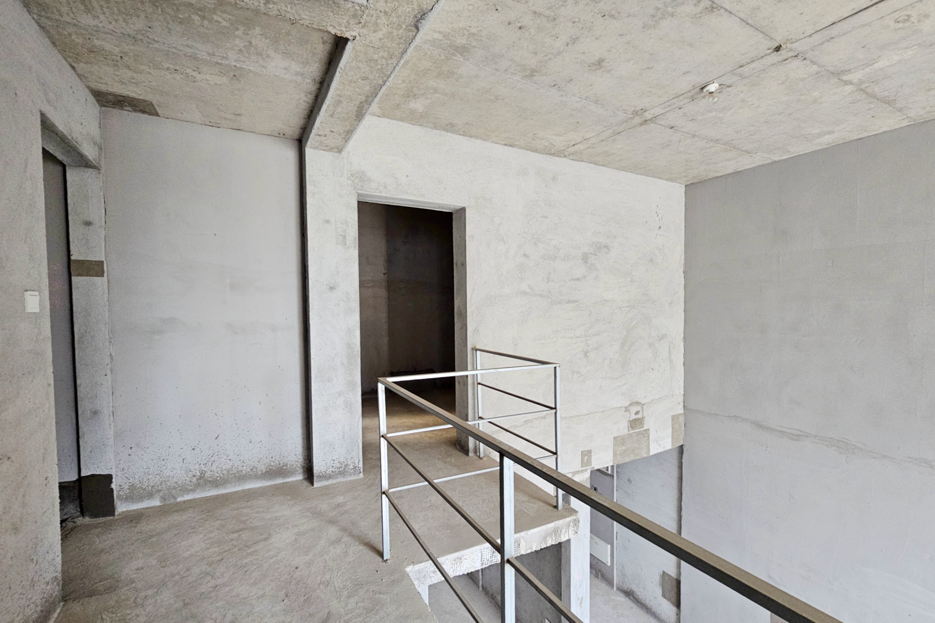 阳光城尚东湾青云苑  4室2厅2卫    100.0万其他