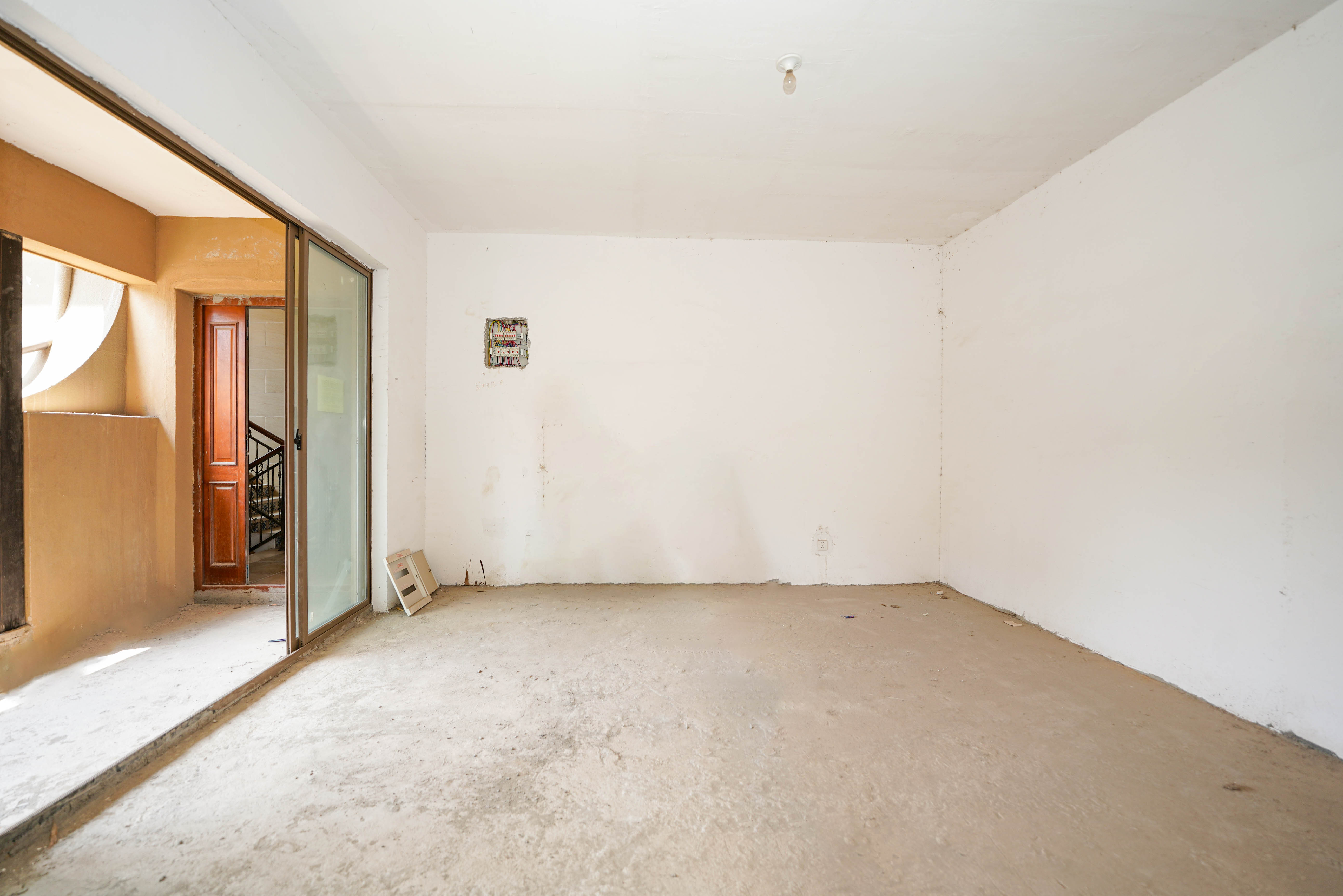 橘郡礼顿山  6室2厅3卫    148.0万 橘郡礼顿山  6室2厅3卫    148.0万